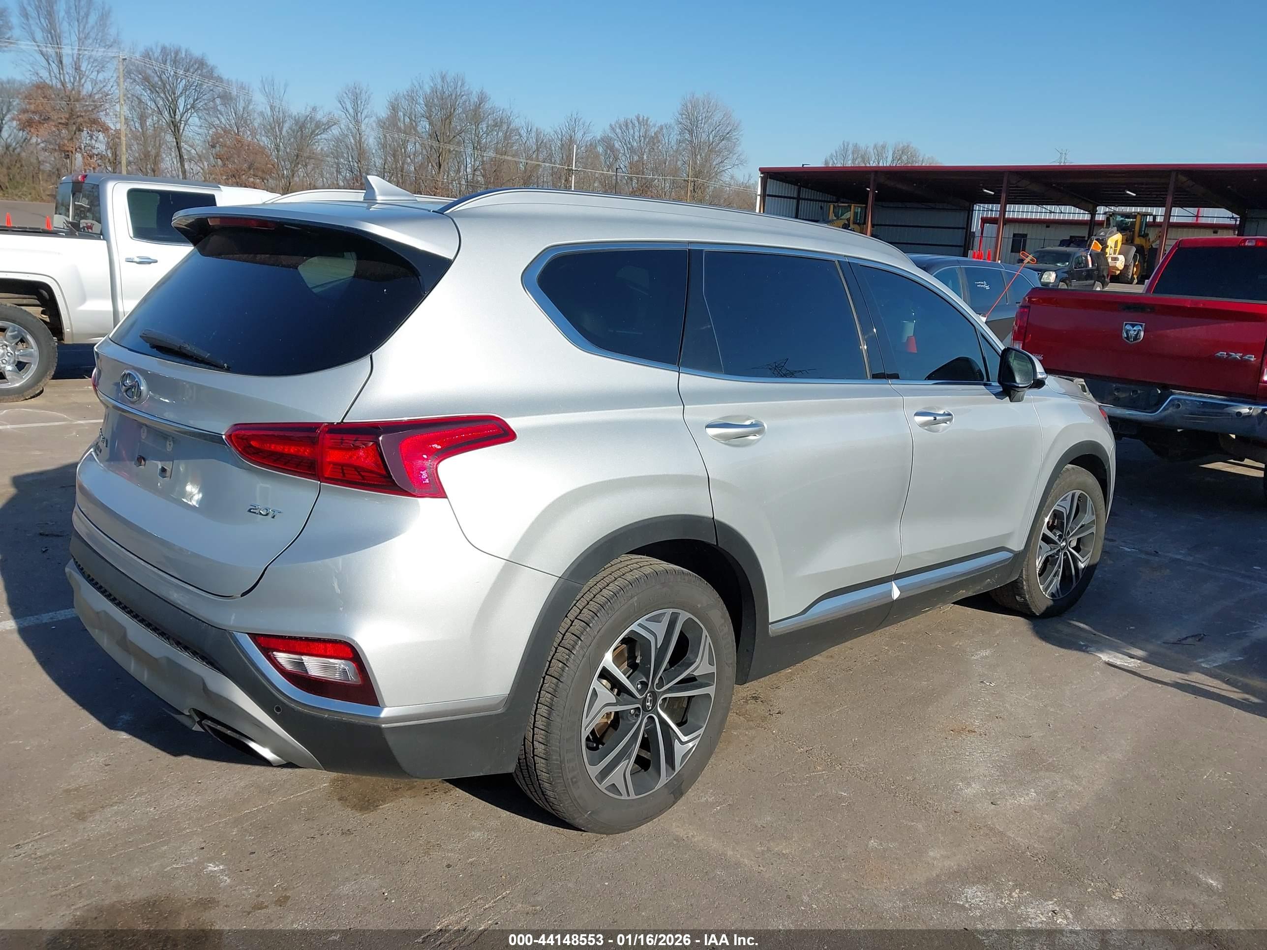 HYUNDAI SANTA image 4