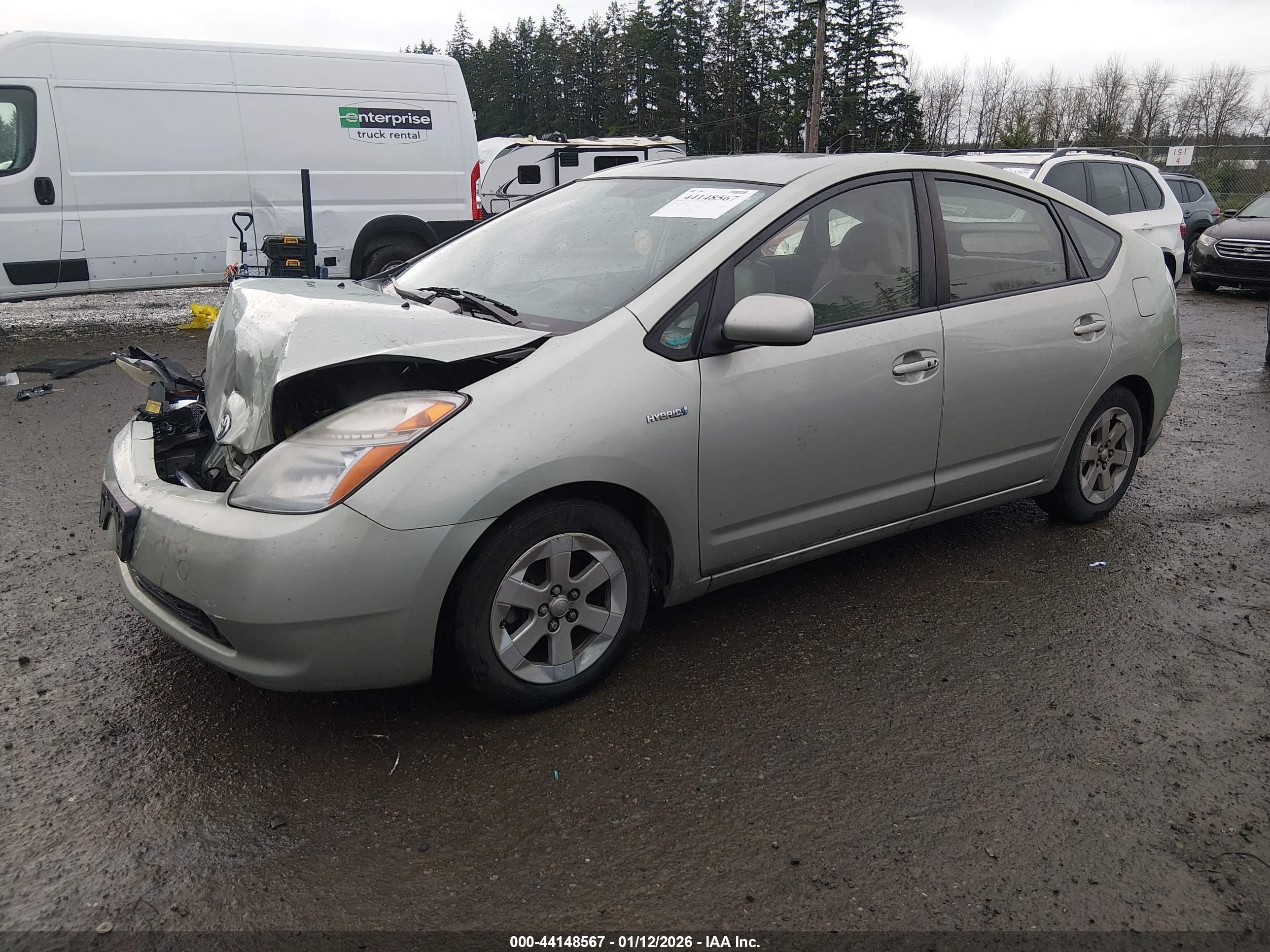 TOYOTA PRIUS image 2