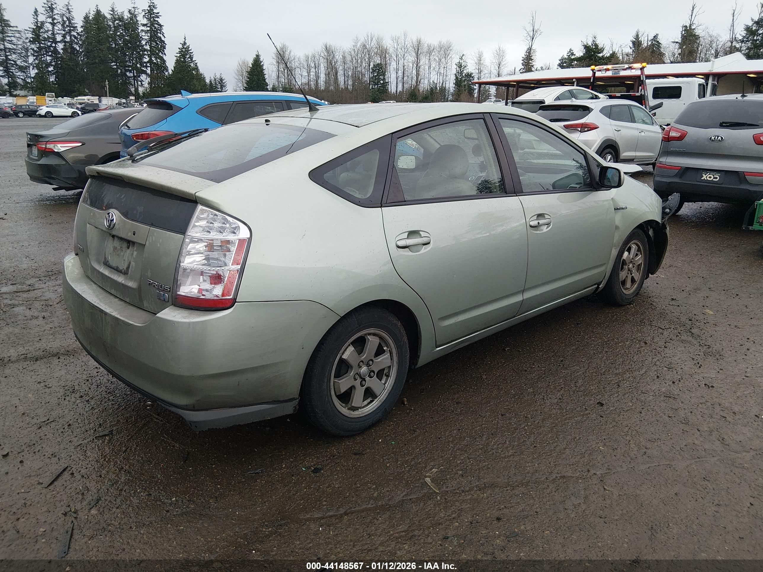 TOYOTA PRIUS image 4