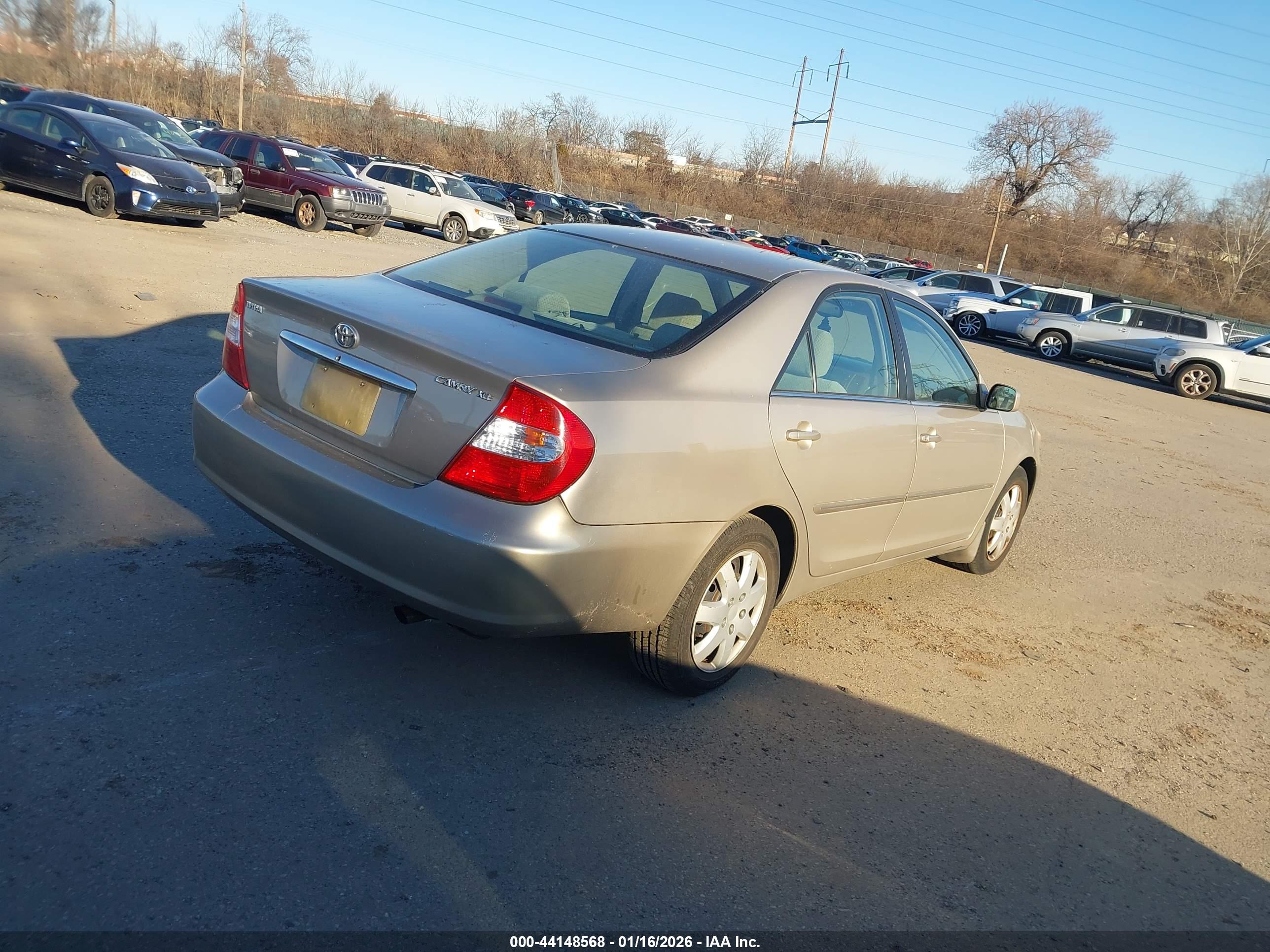 TOYOTA CAMRY image 4