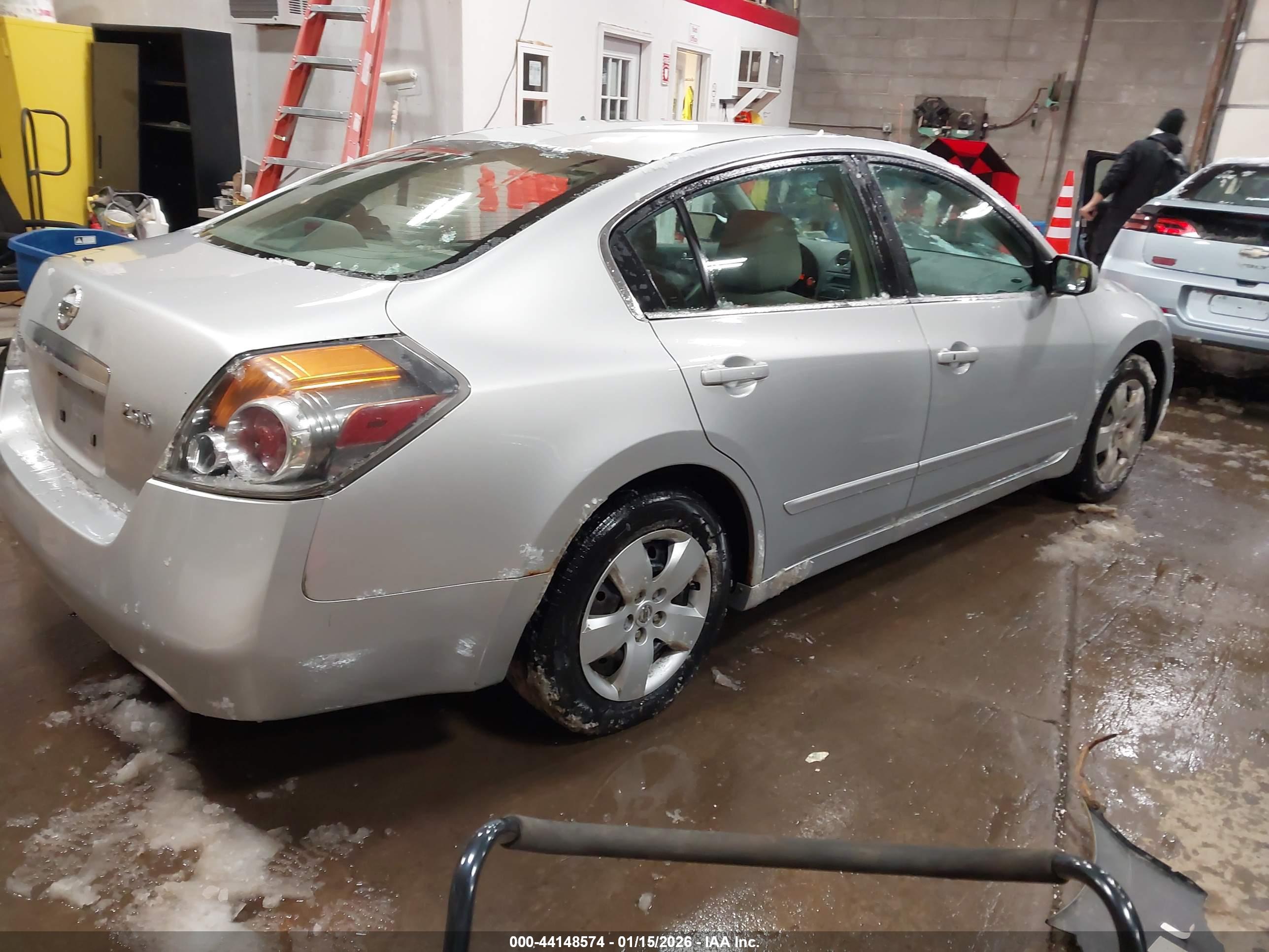 NISSAN ALTIMA image 4