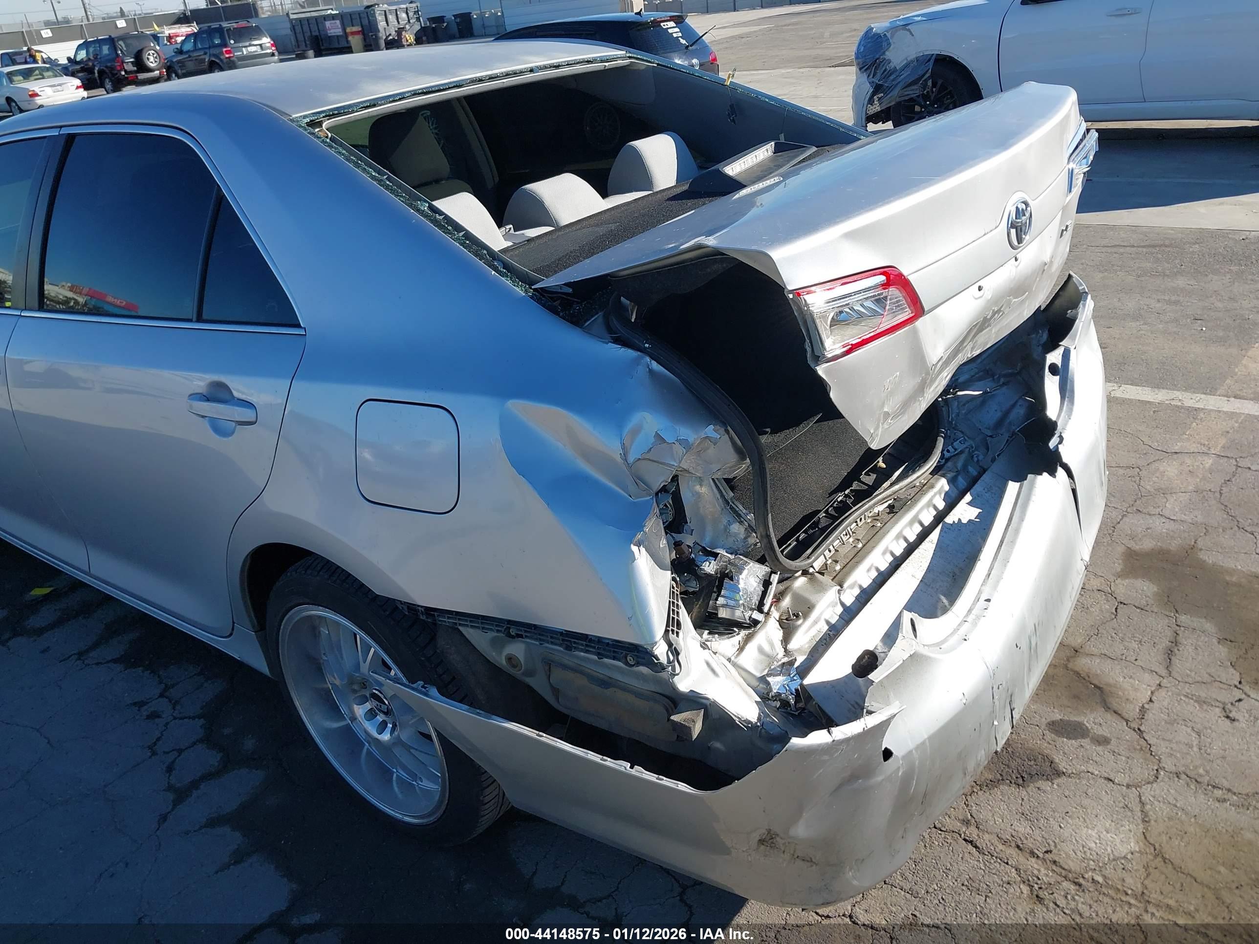 TOYOTA CAMRY image 6