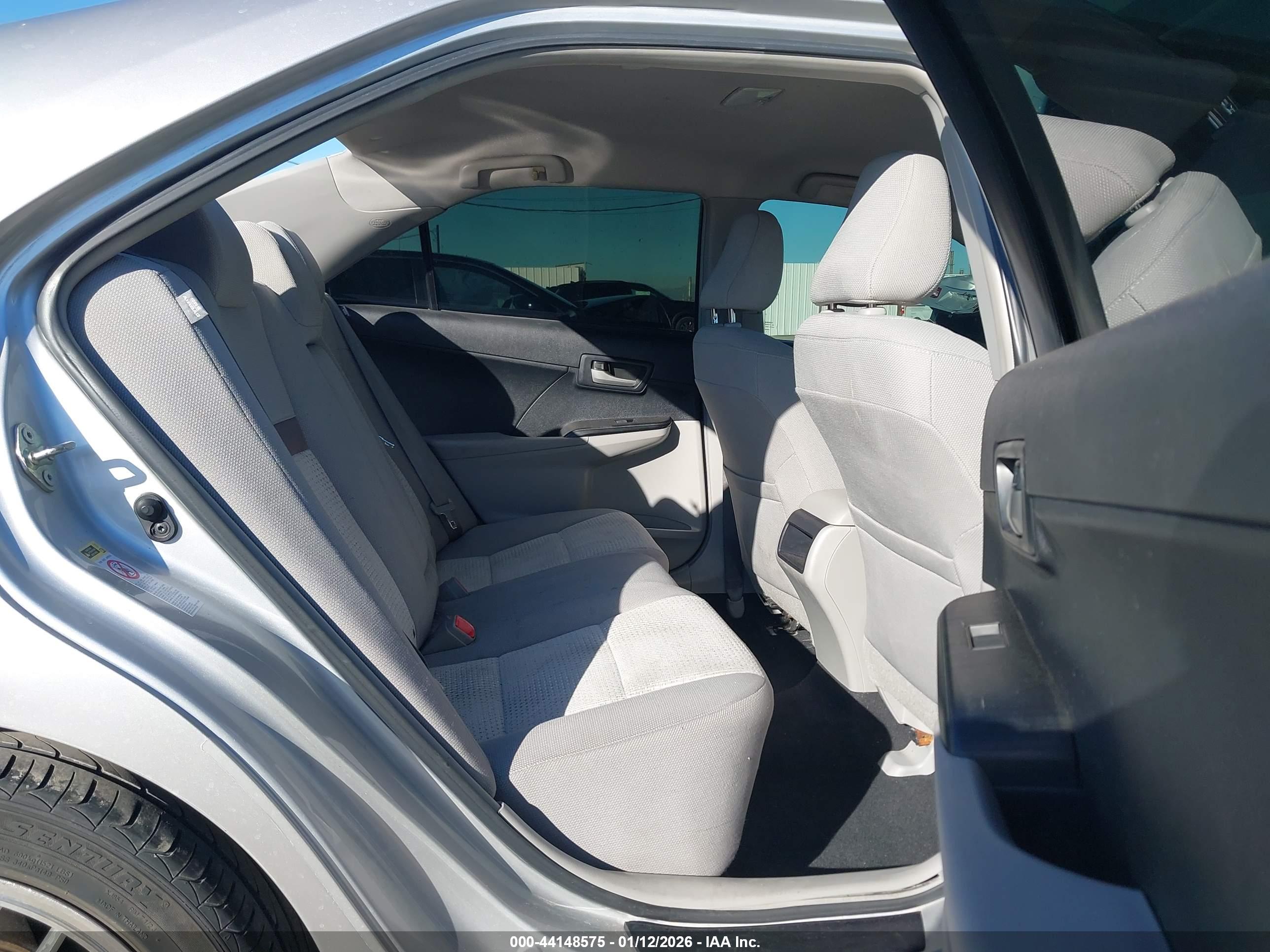 TOYOTA CAMRY image 8