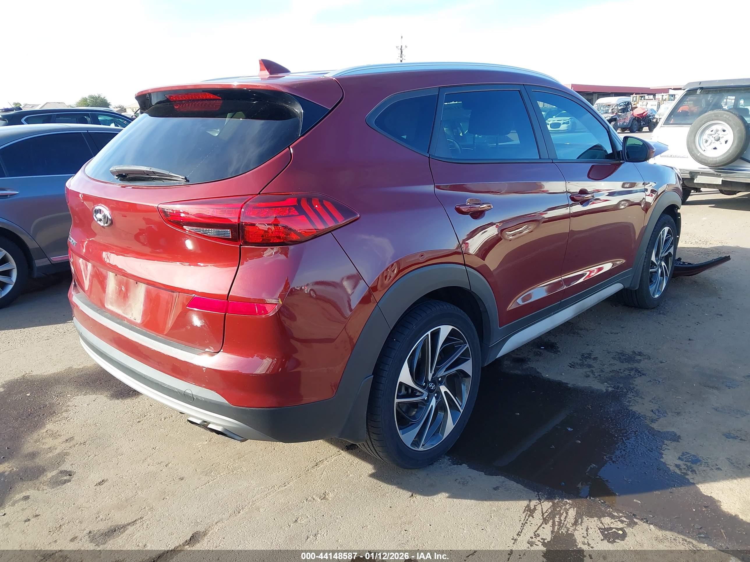 HYUNDAI TUCSON image 4