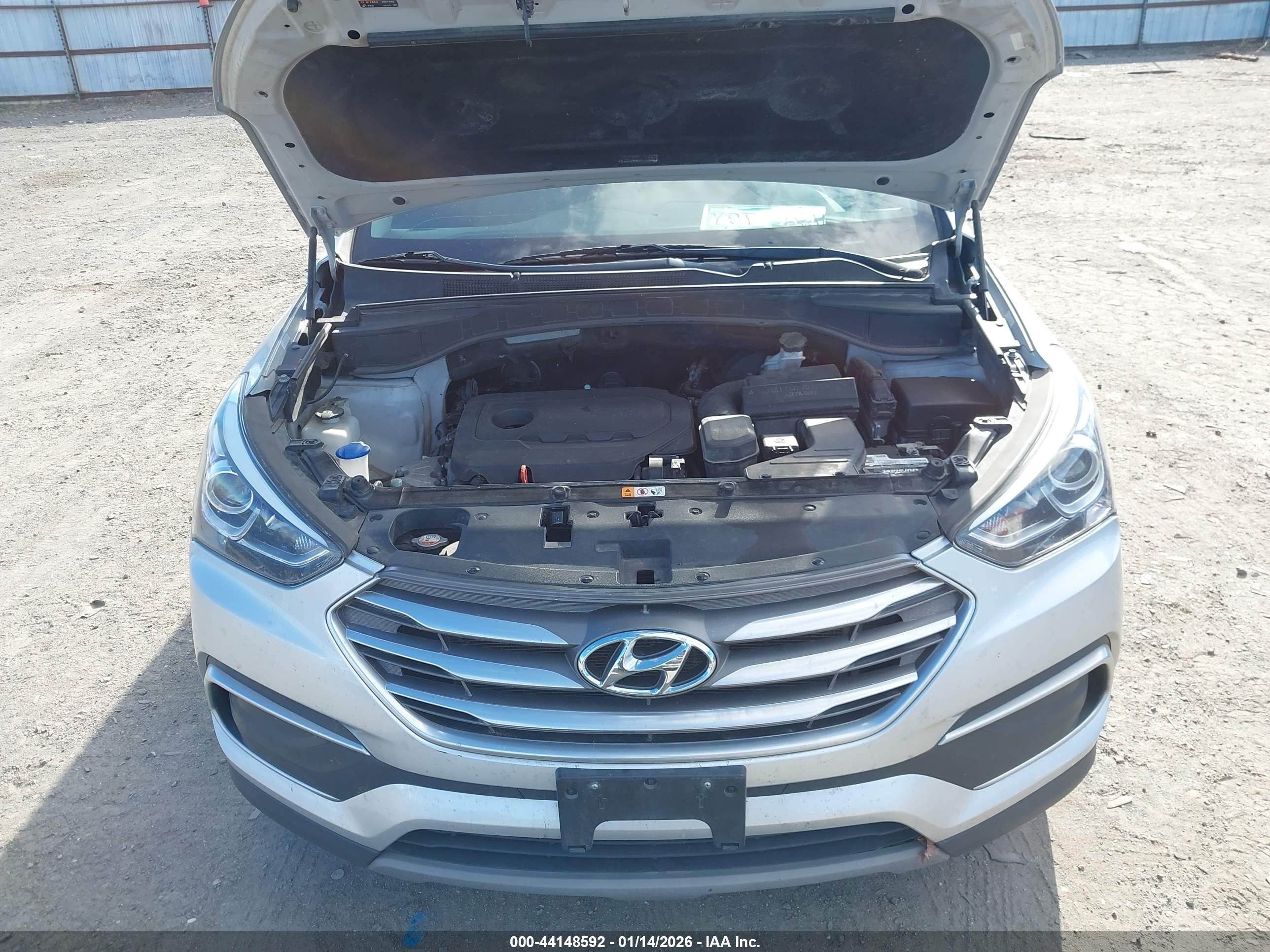 HYUNDAI SANTA image 10