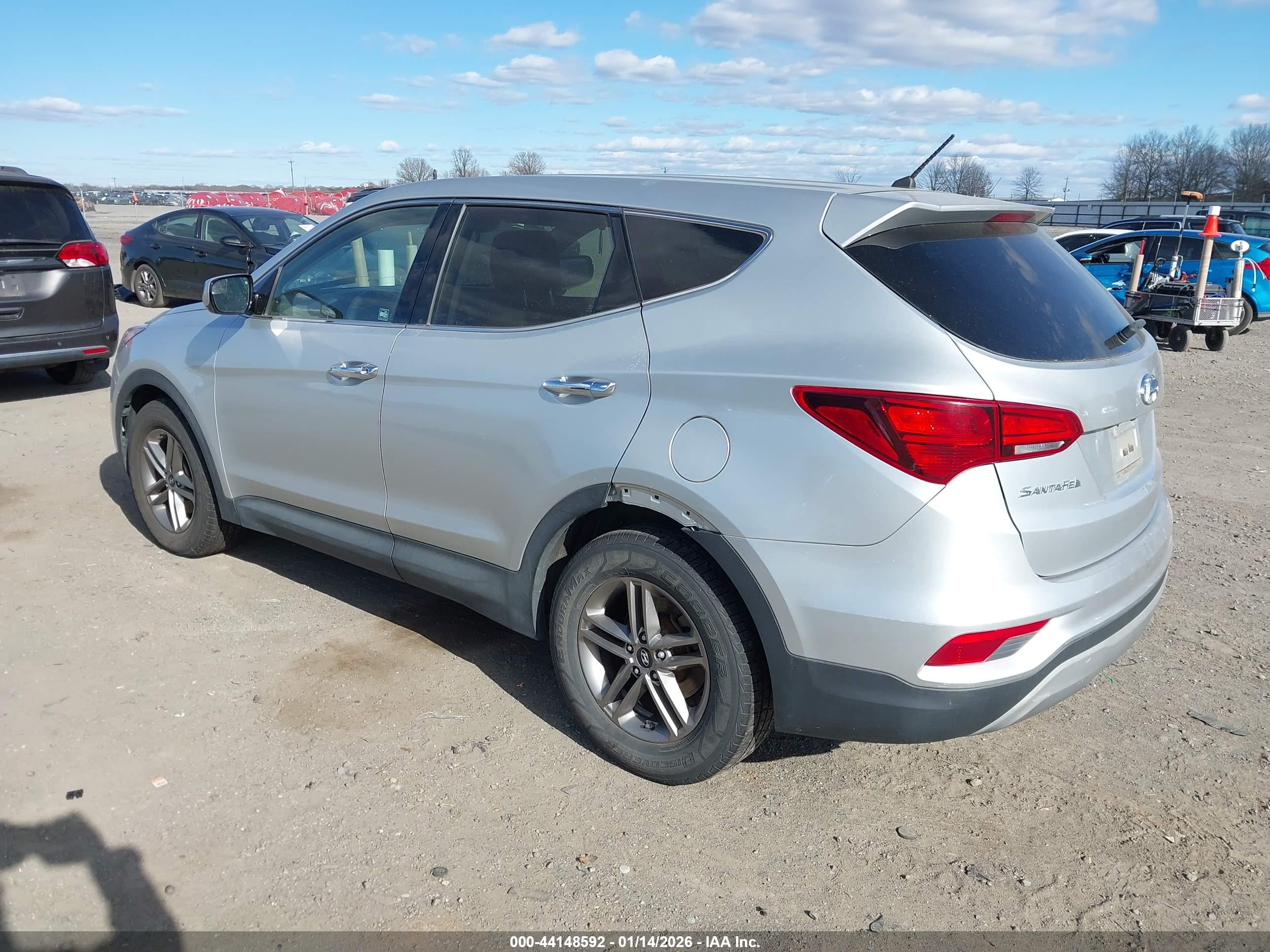HYUNDAI SANTA image 3