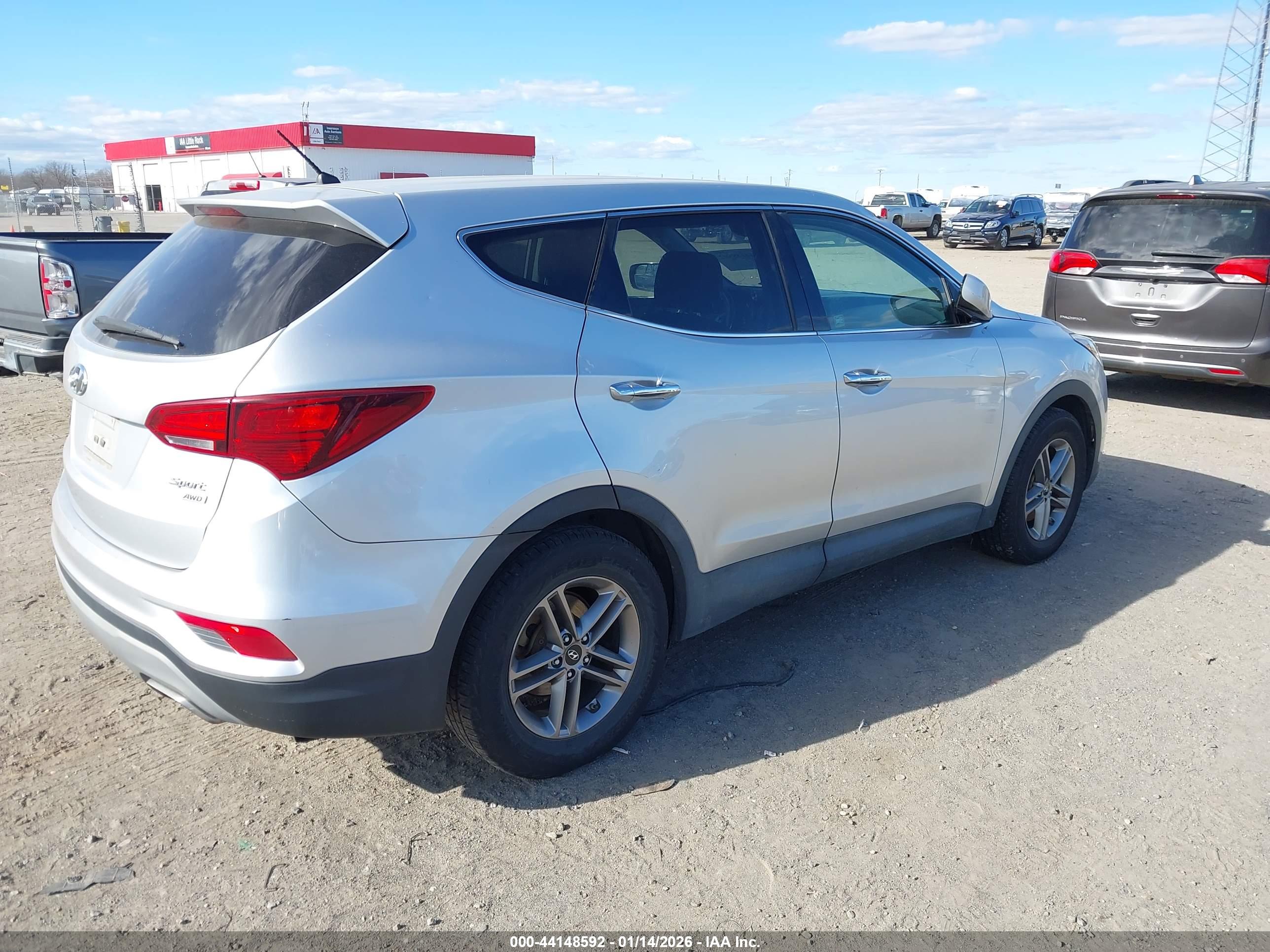 HYUNDAI SANTA image 4