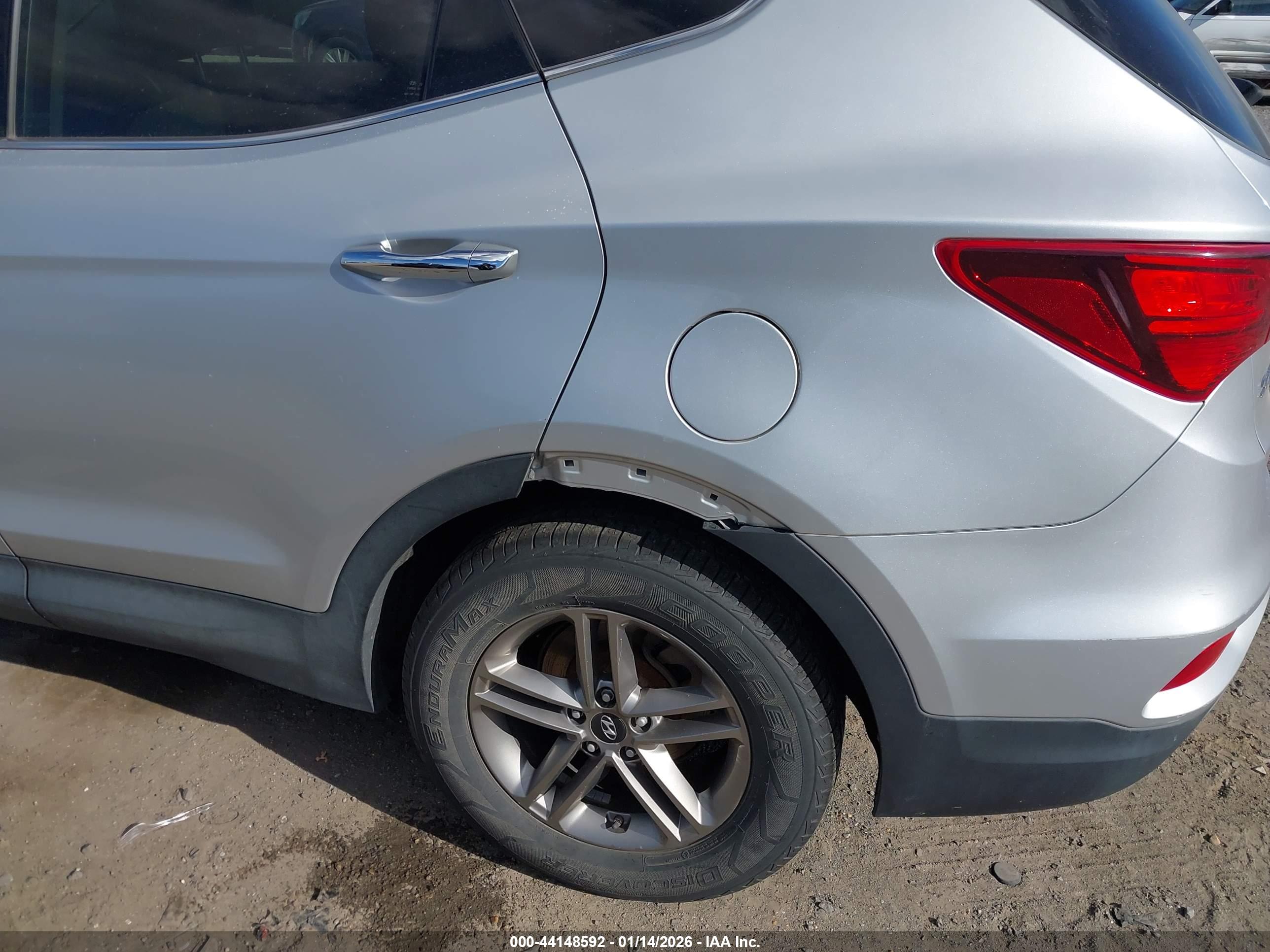 HYUNDAI SANTA image 6