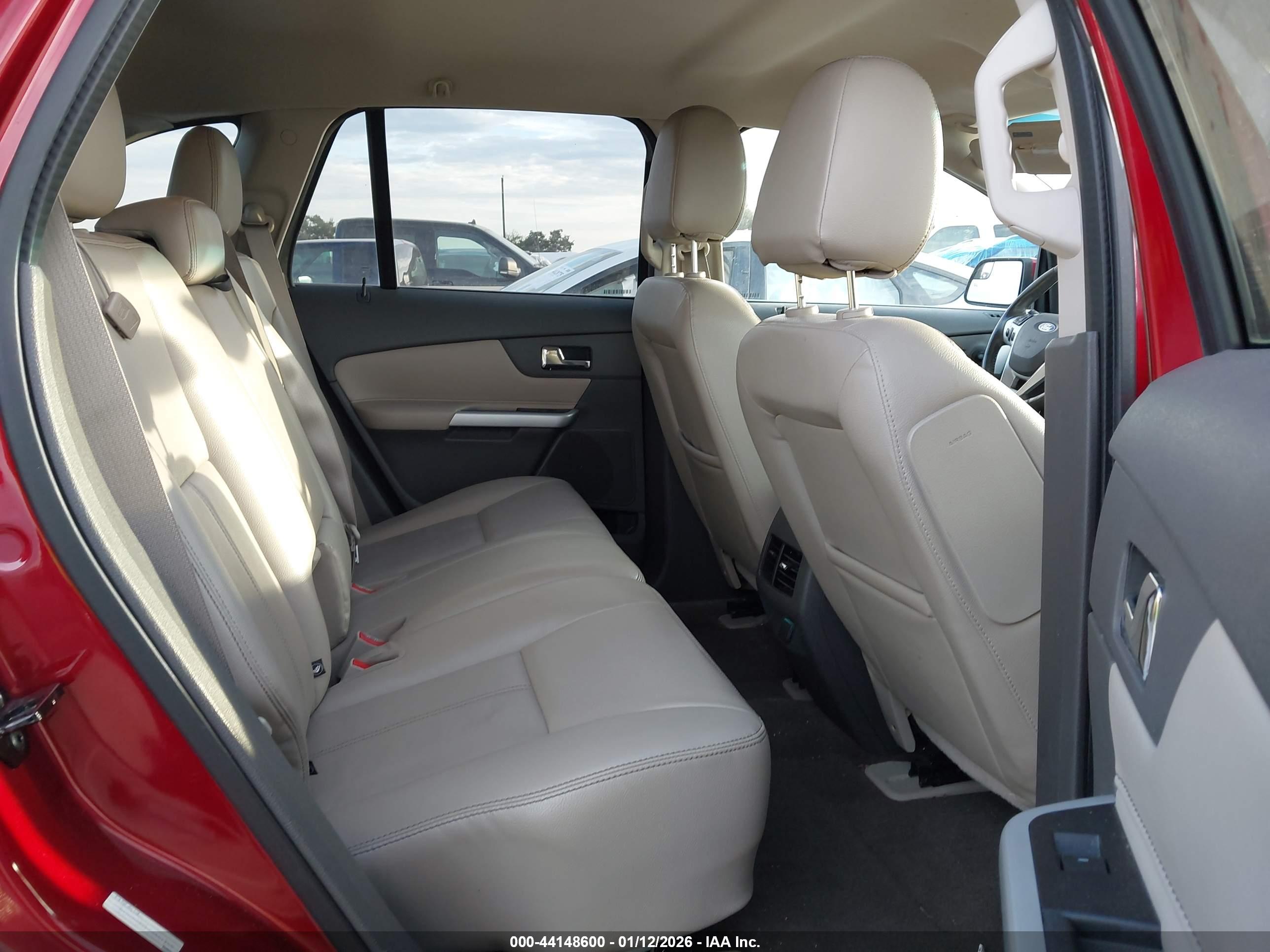 FORD EDGE image 8