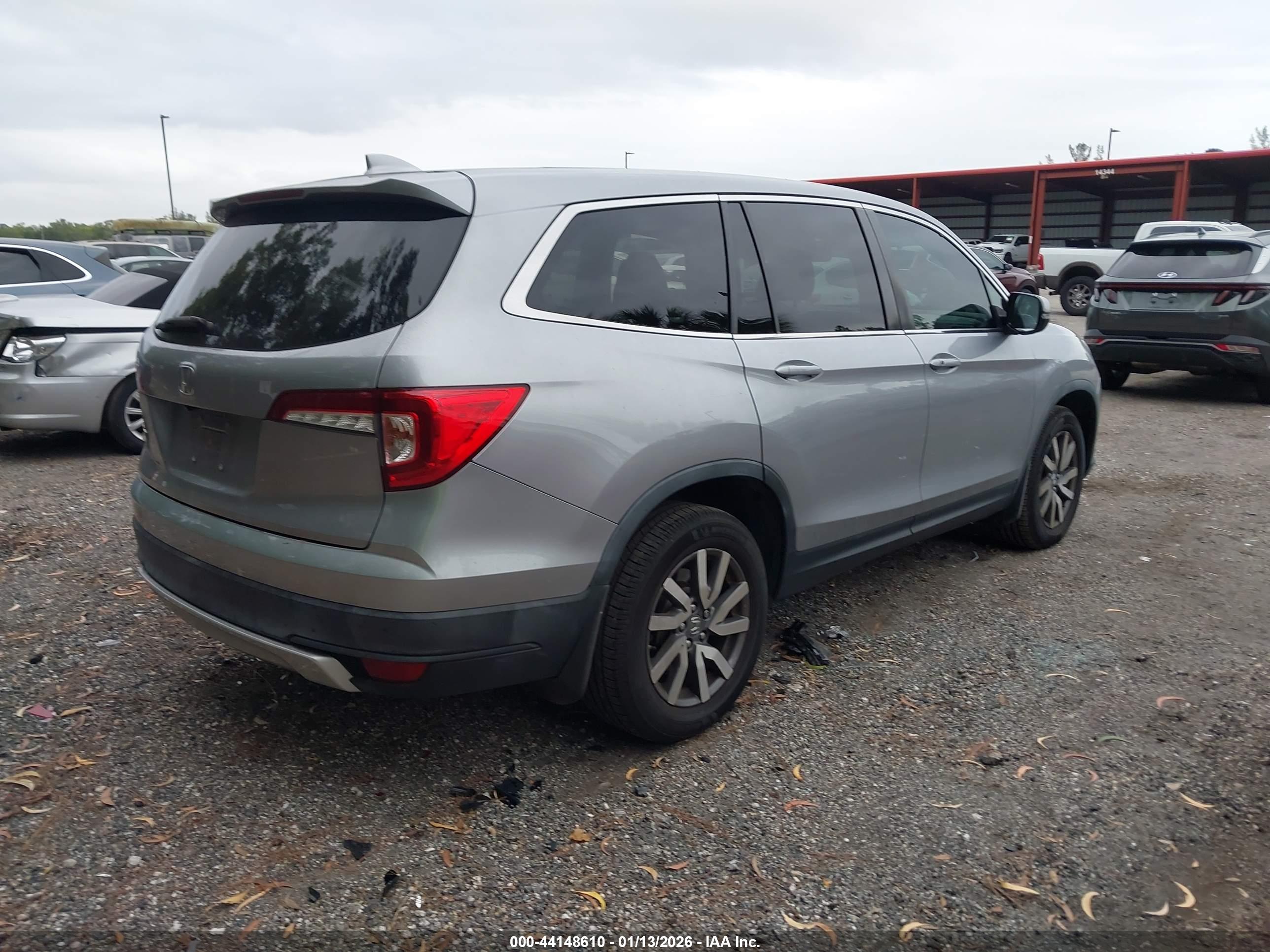 HONDA PILOT image 4