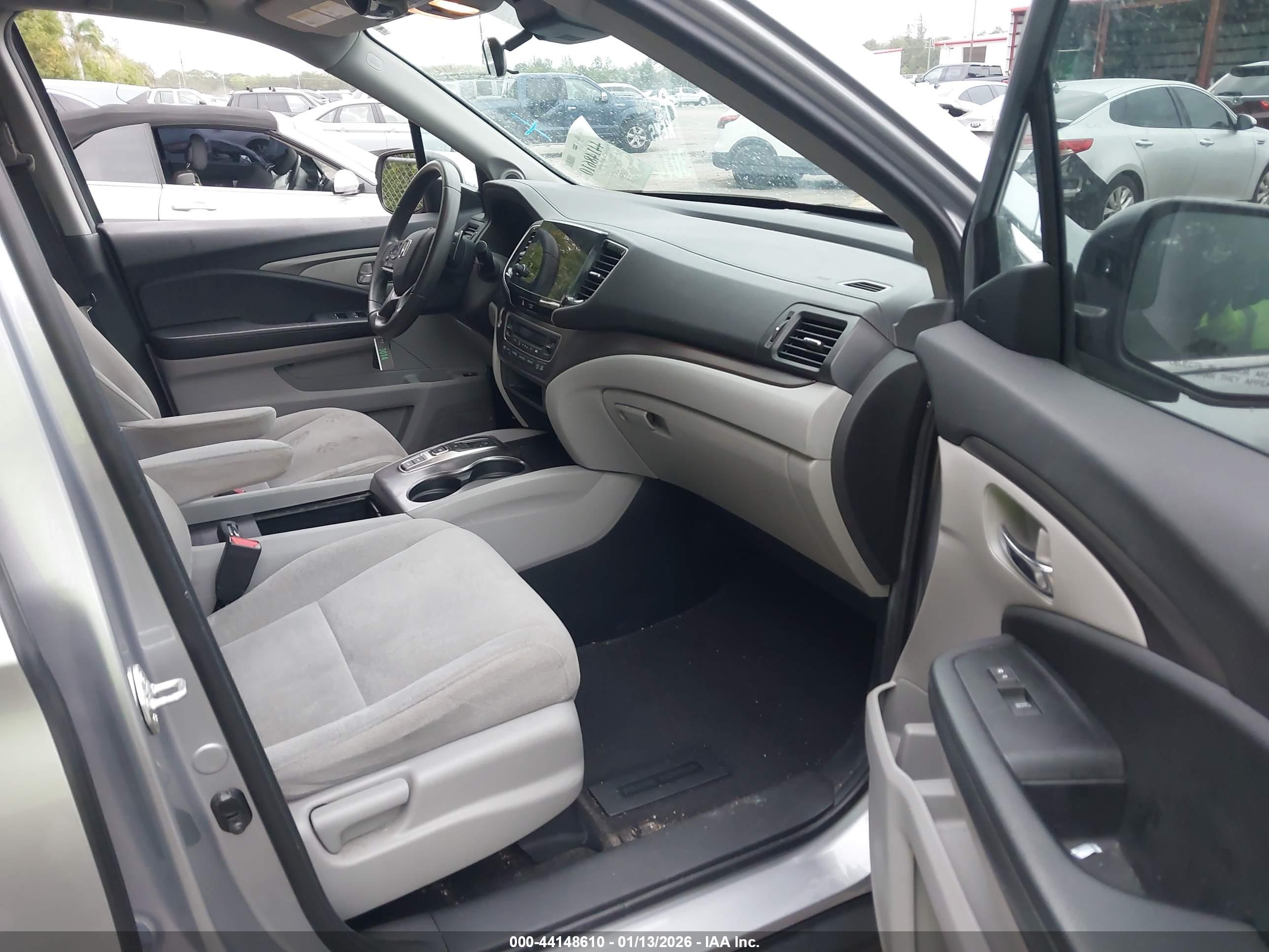 HONDA PILOT image 5