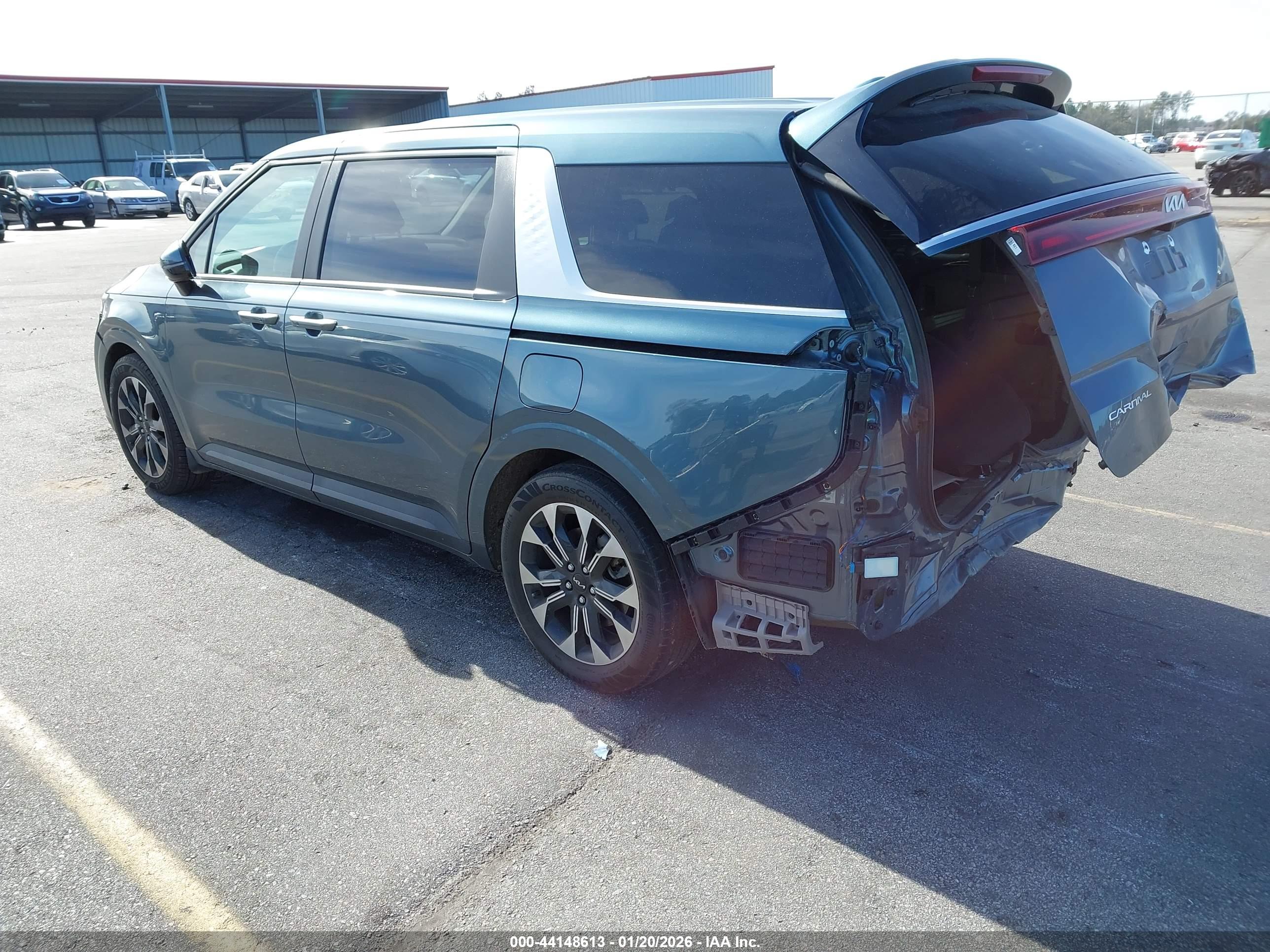 KIA CARNIVAL image 3