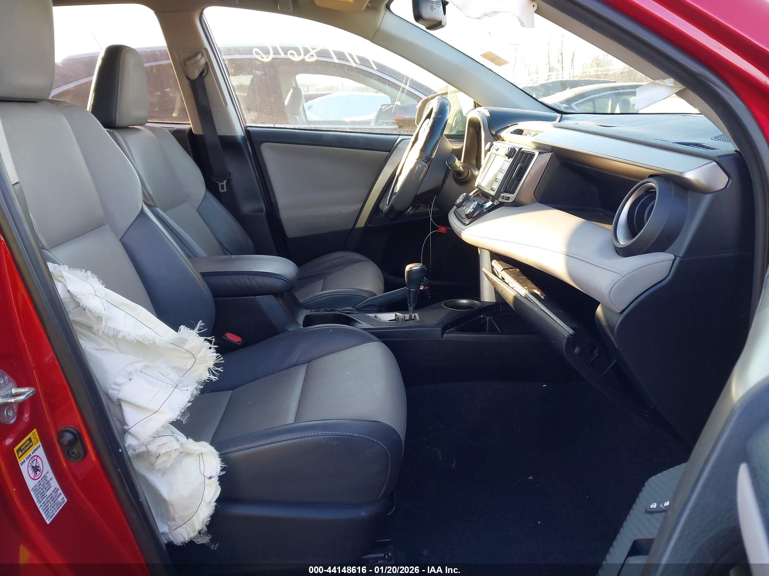 TOYOTA RAV4 image 5