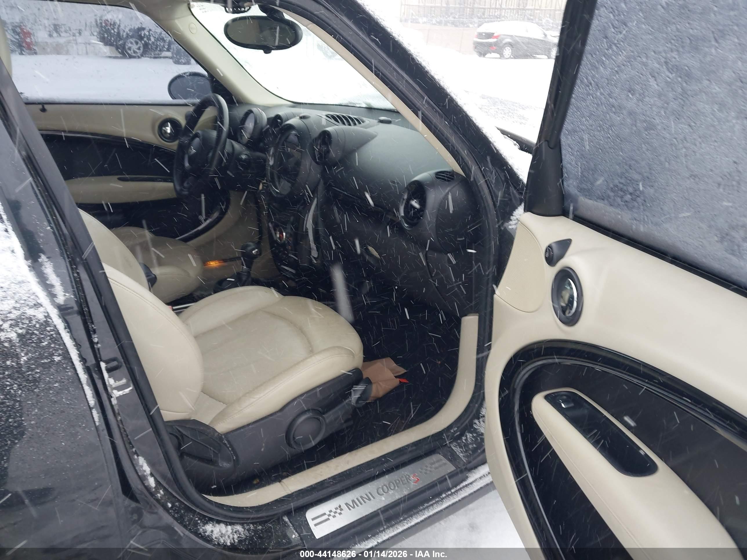 MINI COUNTRYMAN image 5
