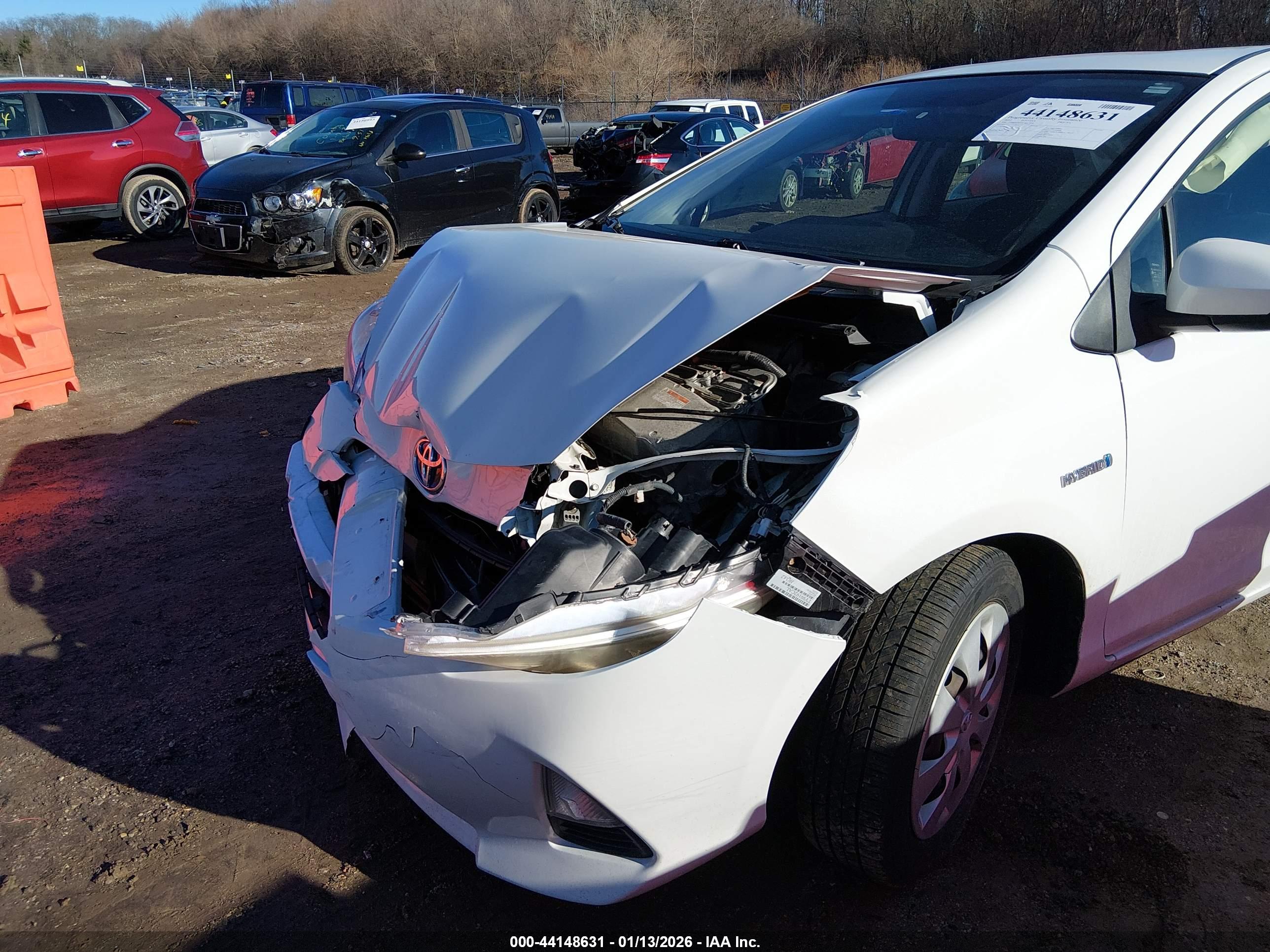 TOYOTA PRIUS image 6