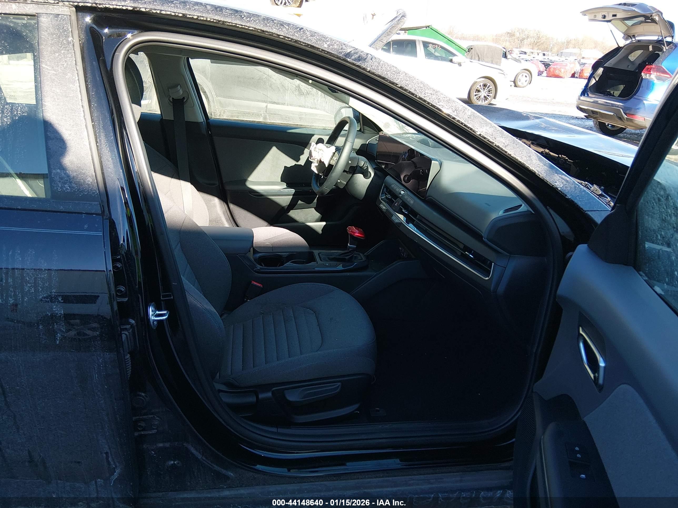 KIA K4 image 5