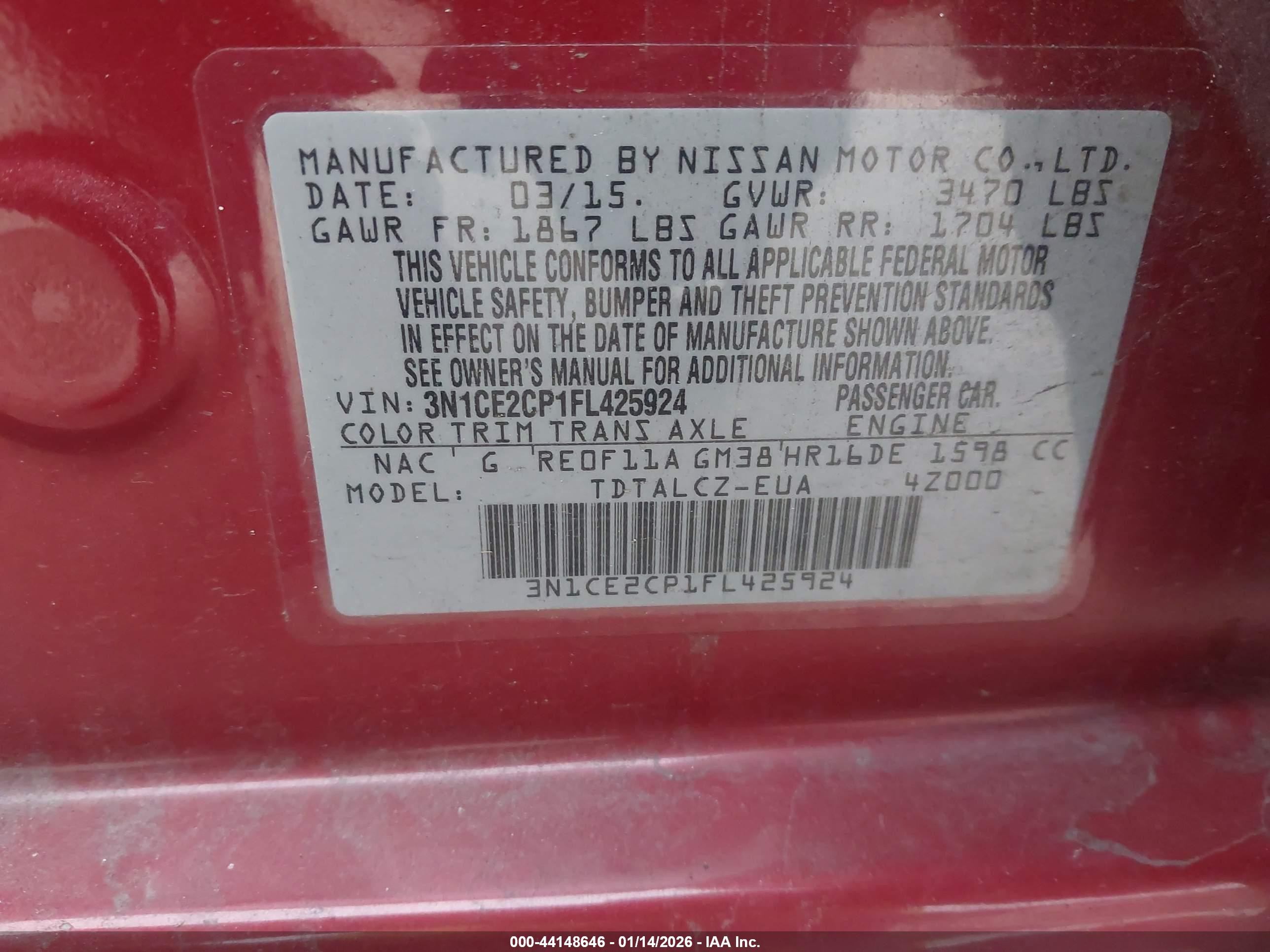 NISSAN VERSA image 9