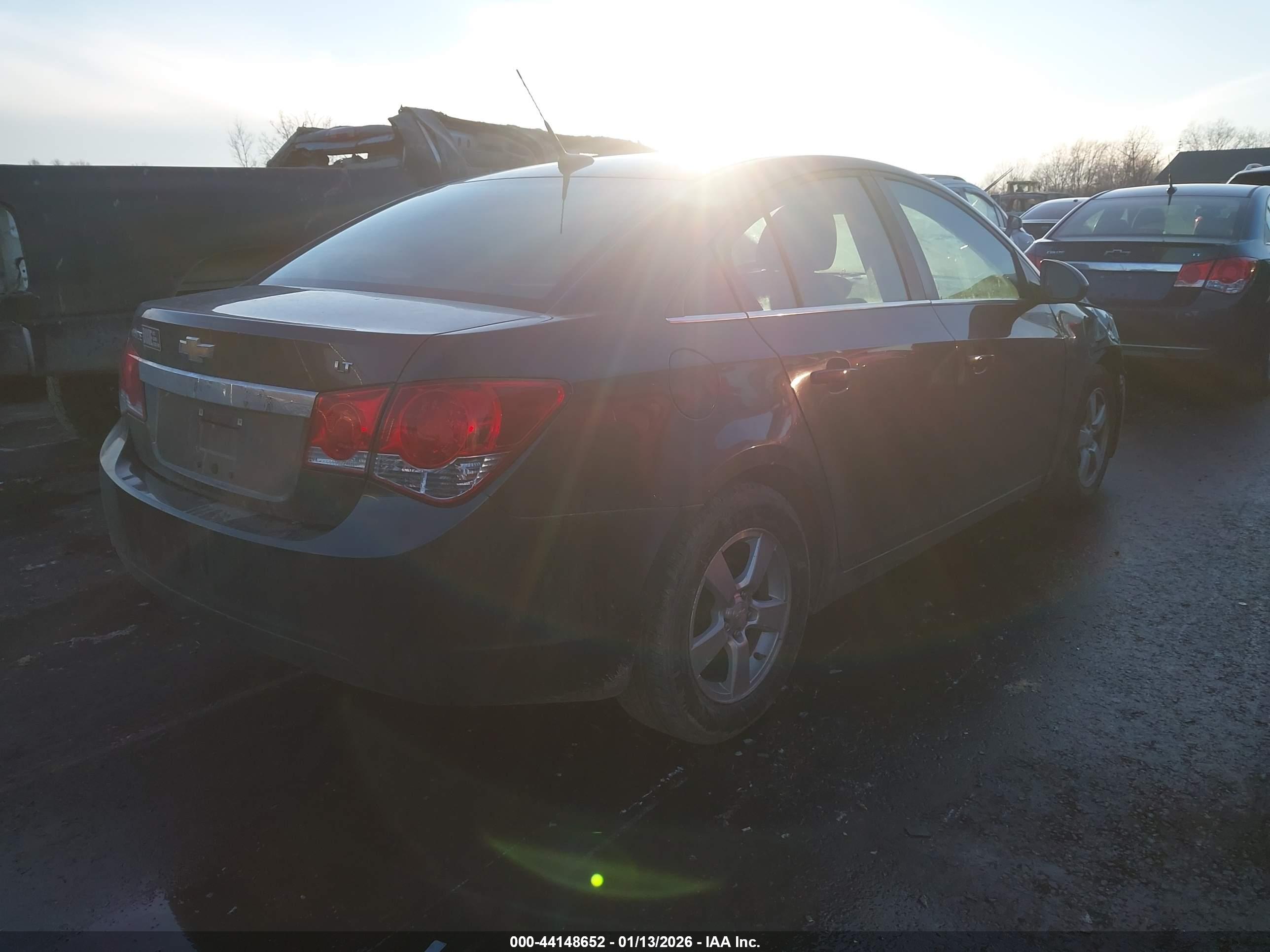 CHEVROLET CRUZE image 4