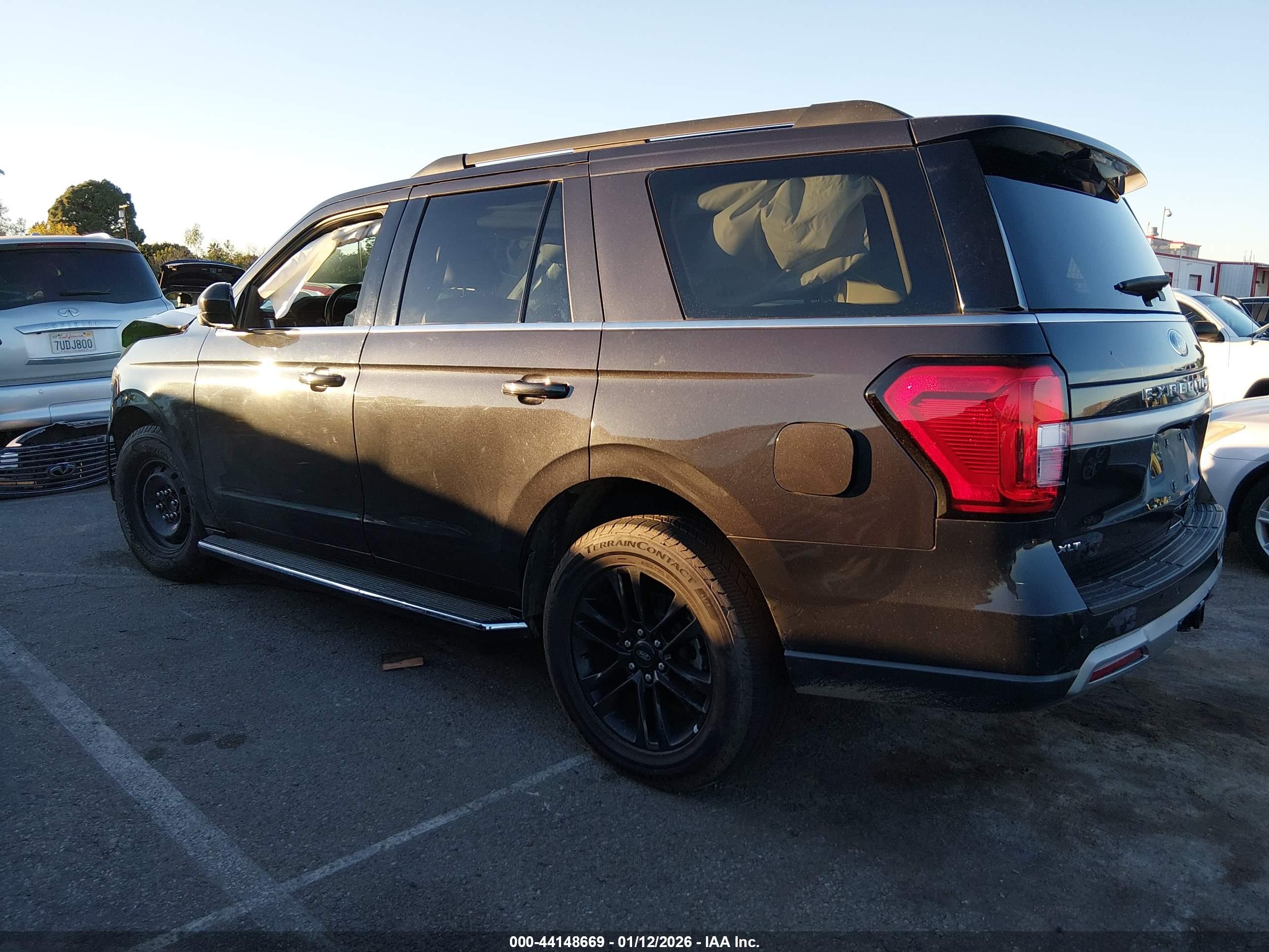 FORD EXPEDITION image 3