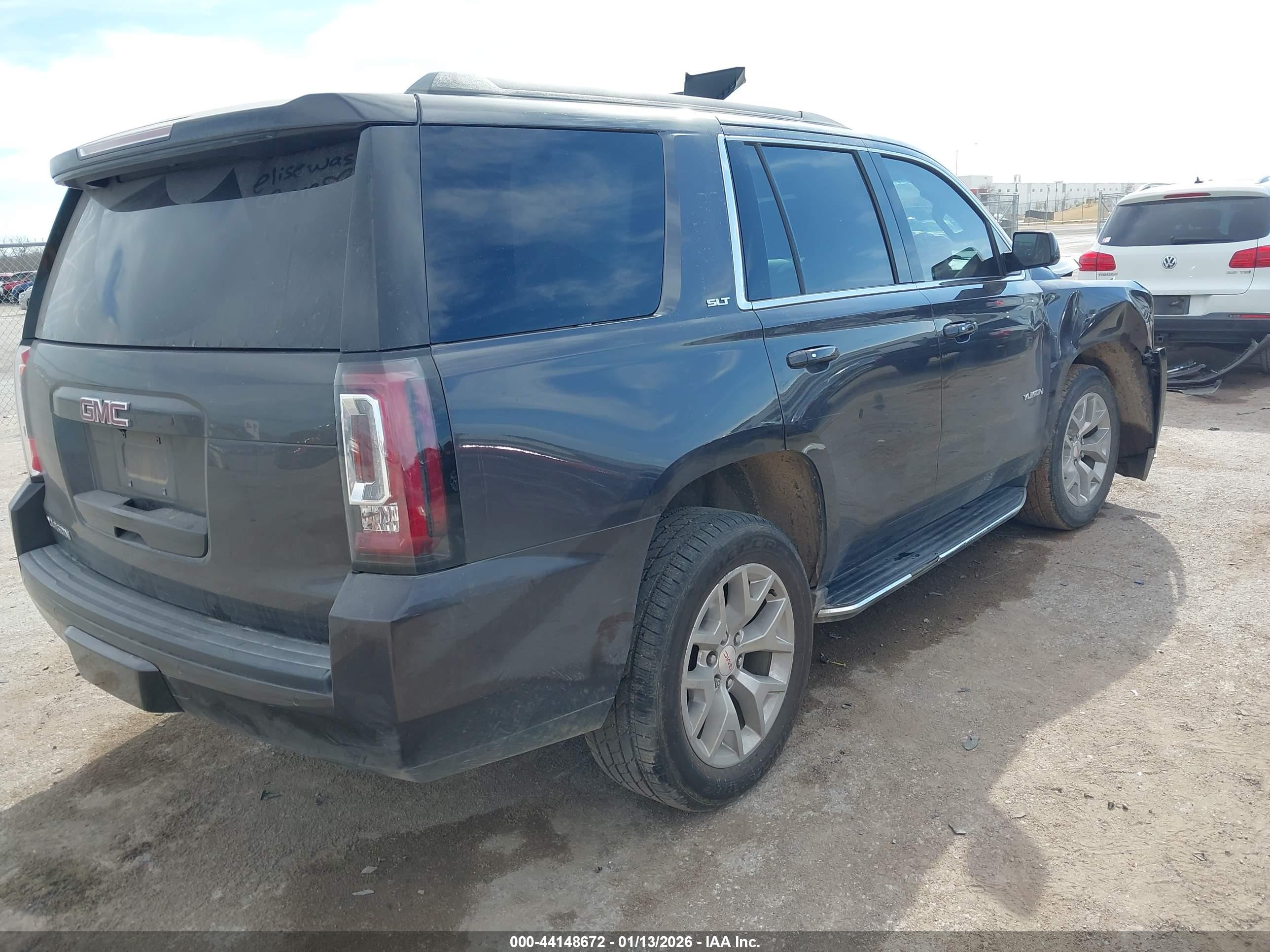 GMC YUKON image 4