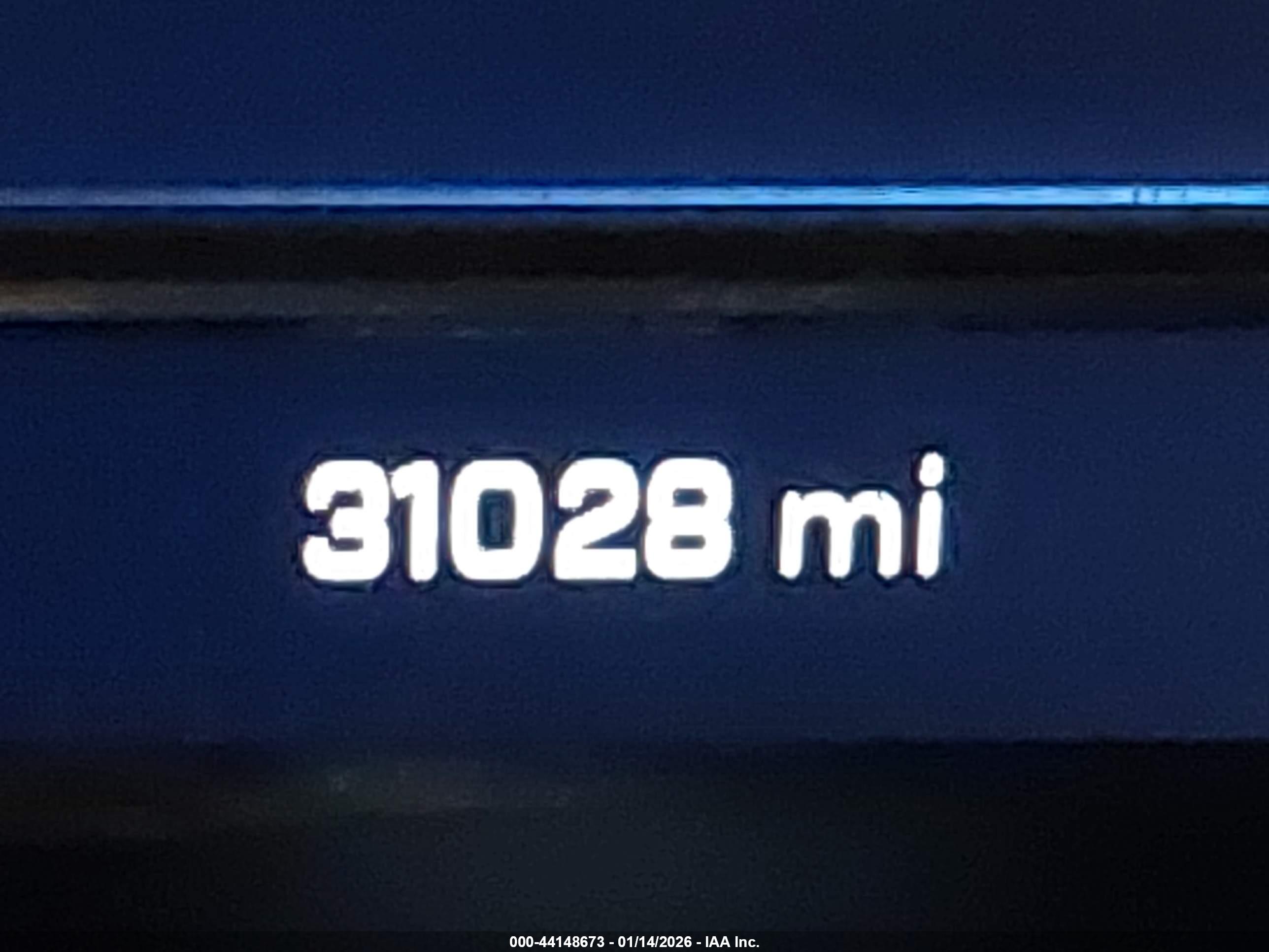 CHEVROLET SILVERADO image 7