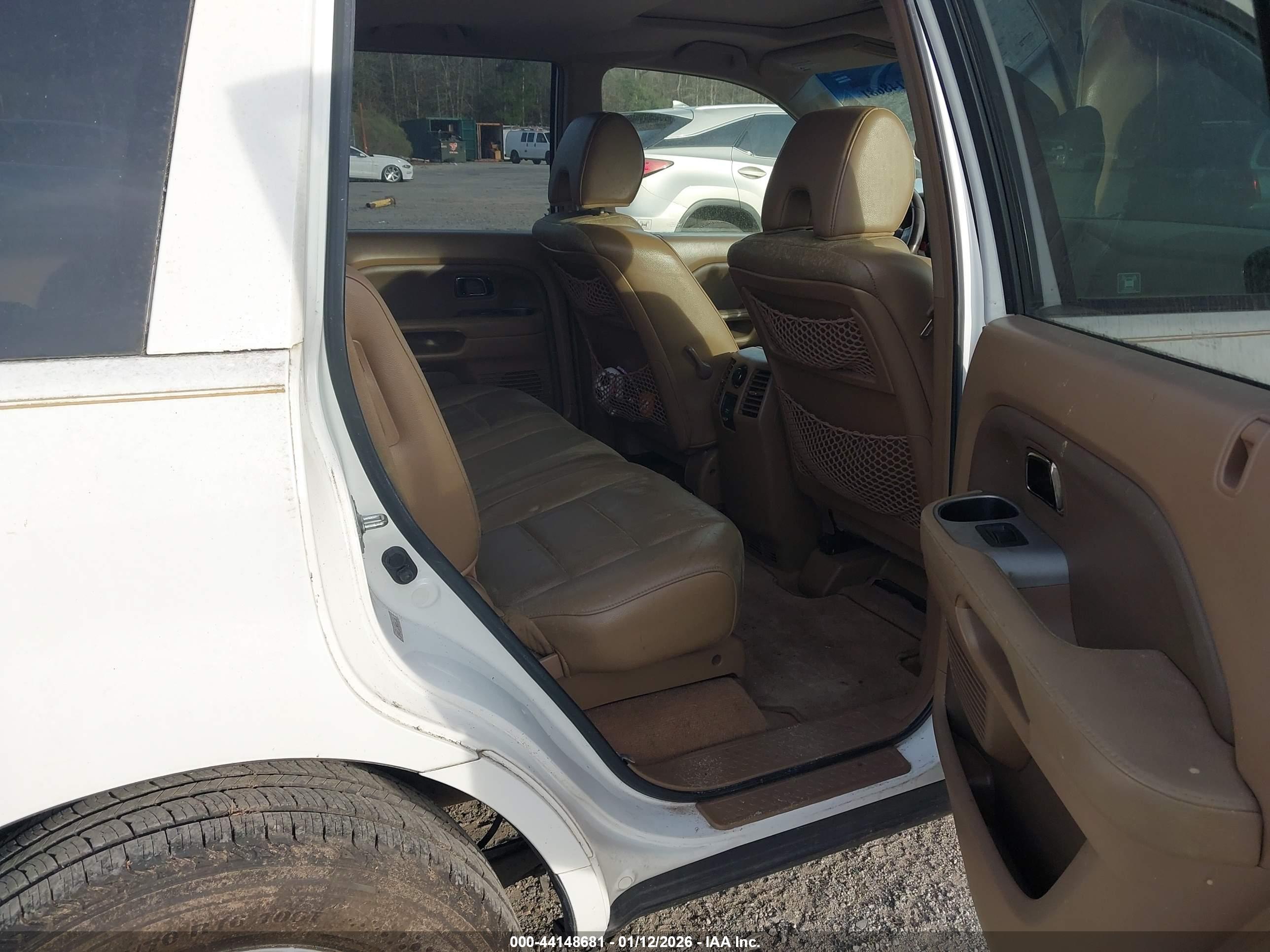 HONDA PILOT image 8