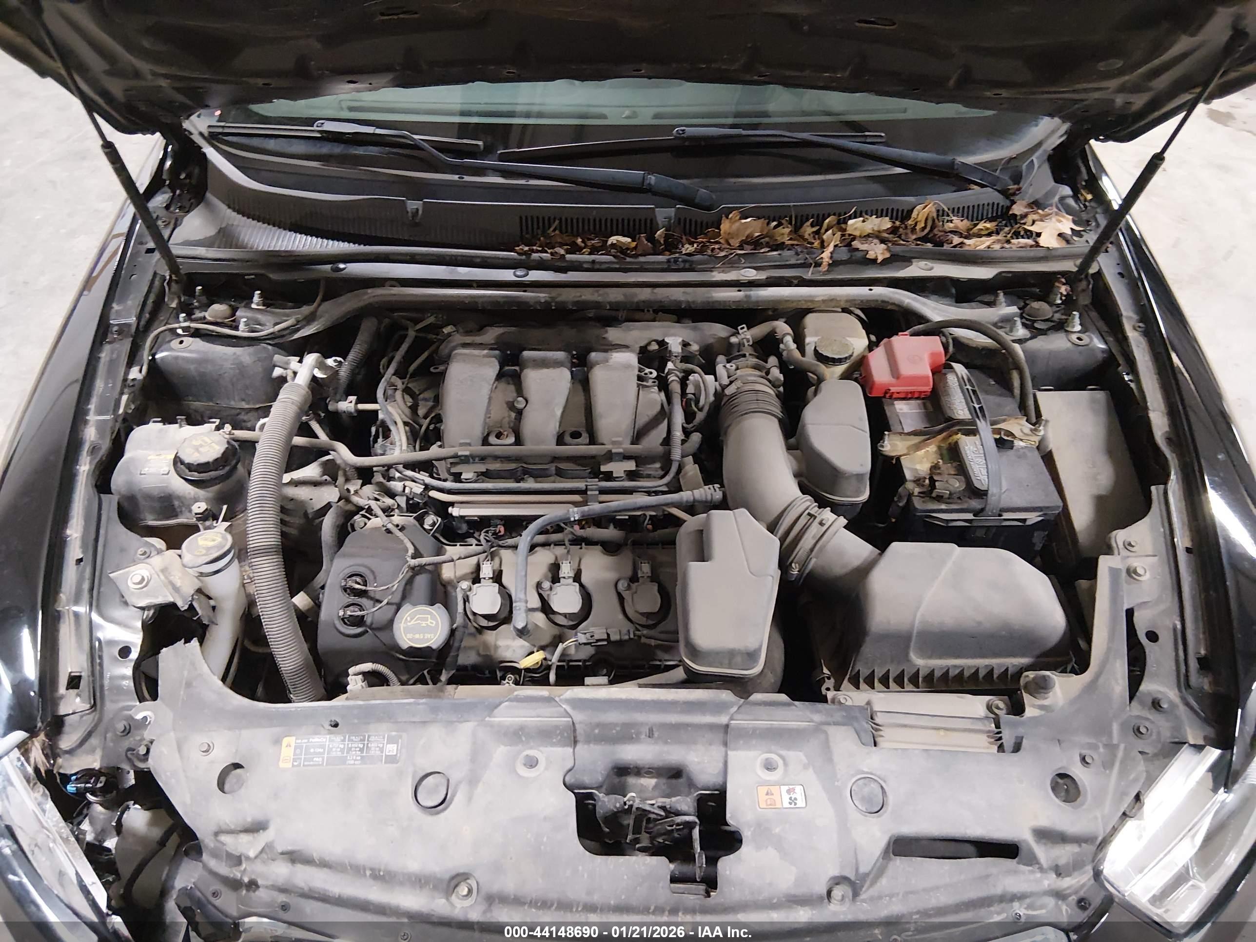 FORD TAURUS image 10