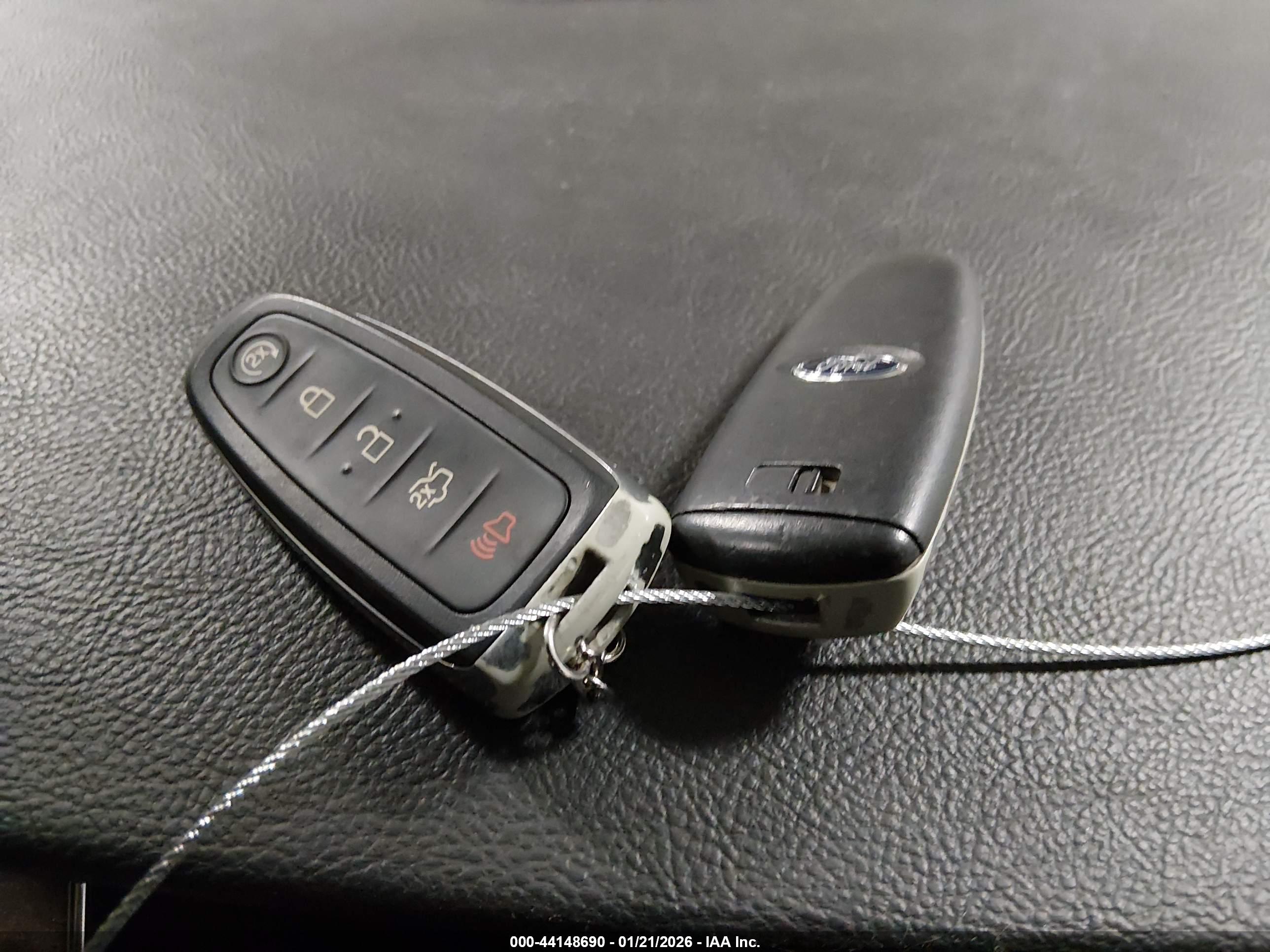FORD TAURUS image 11