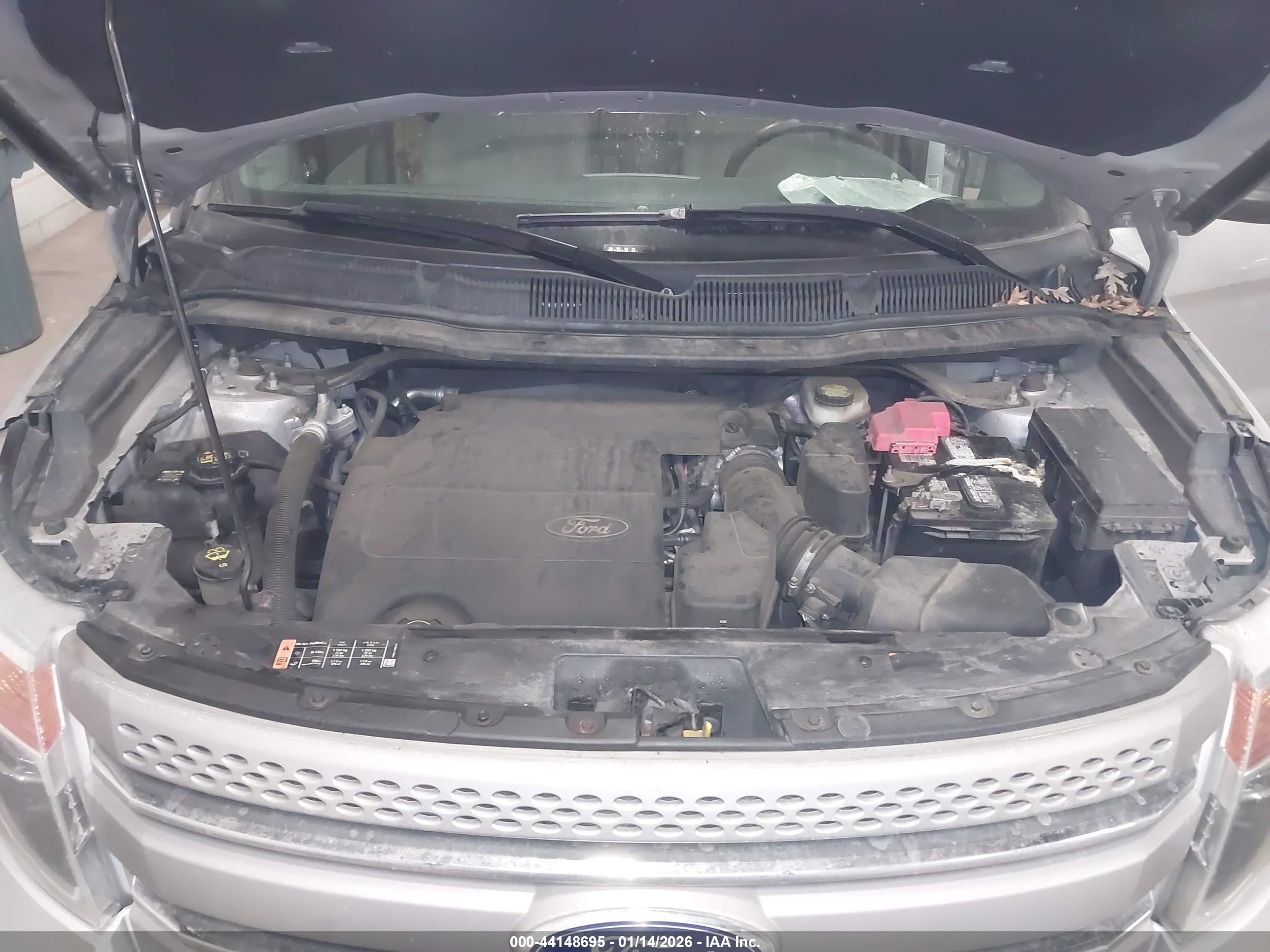 FORD EXPLORER image 10