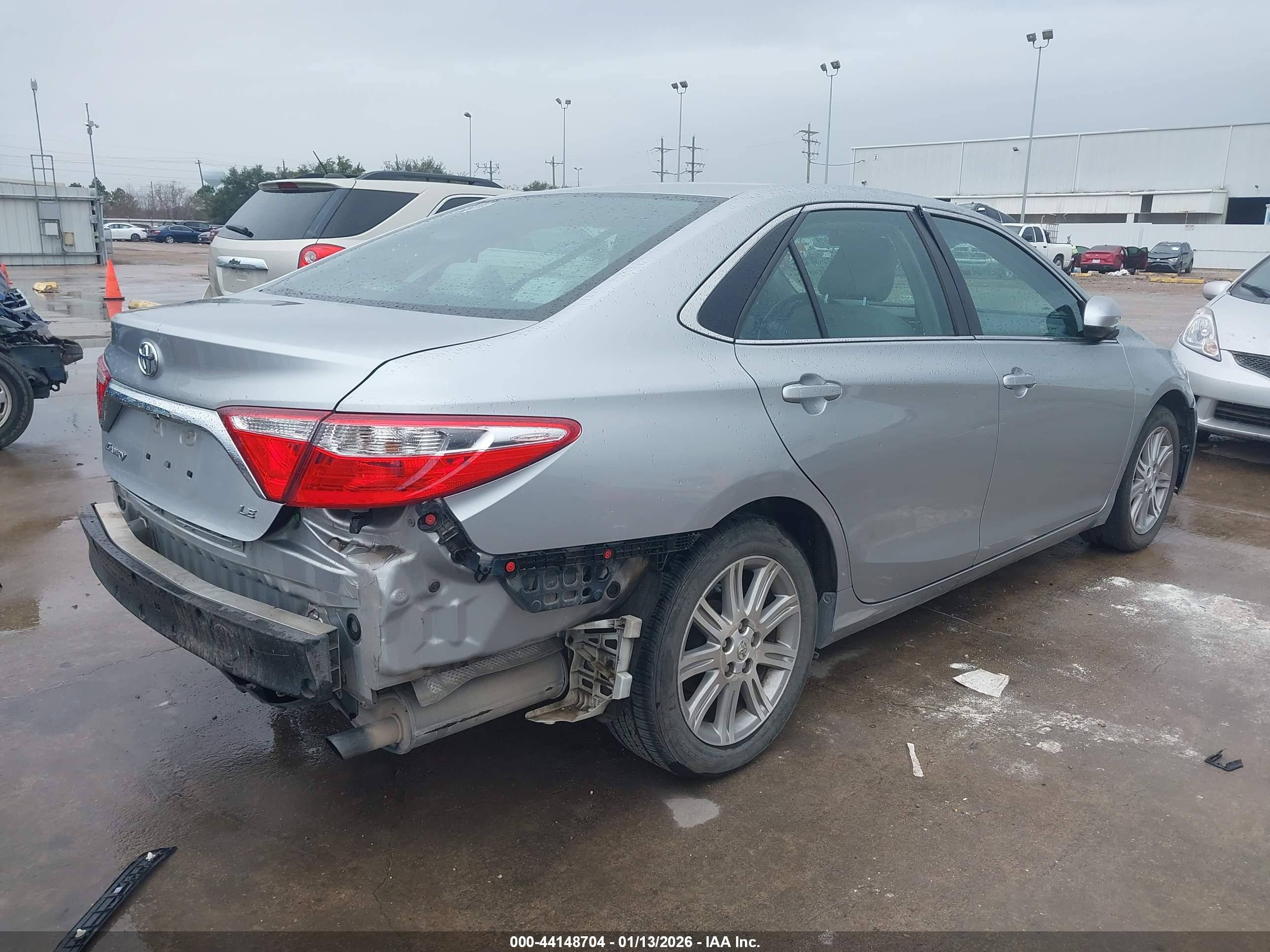TOYOTA CAMRY image 4
