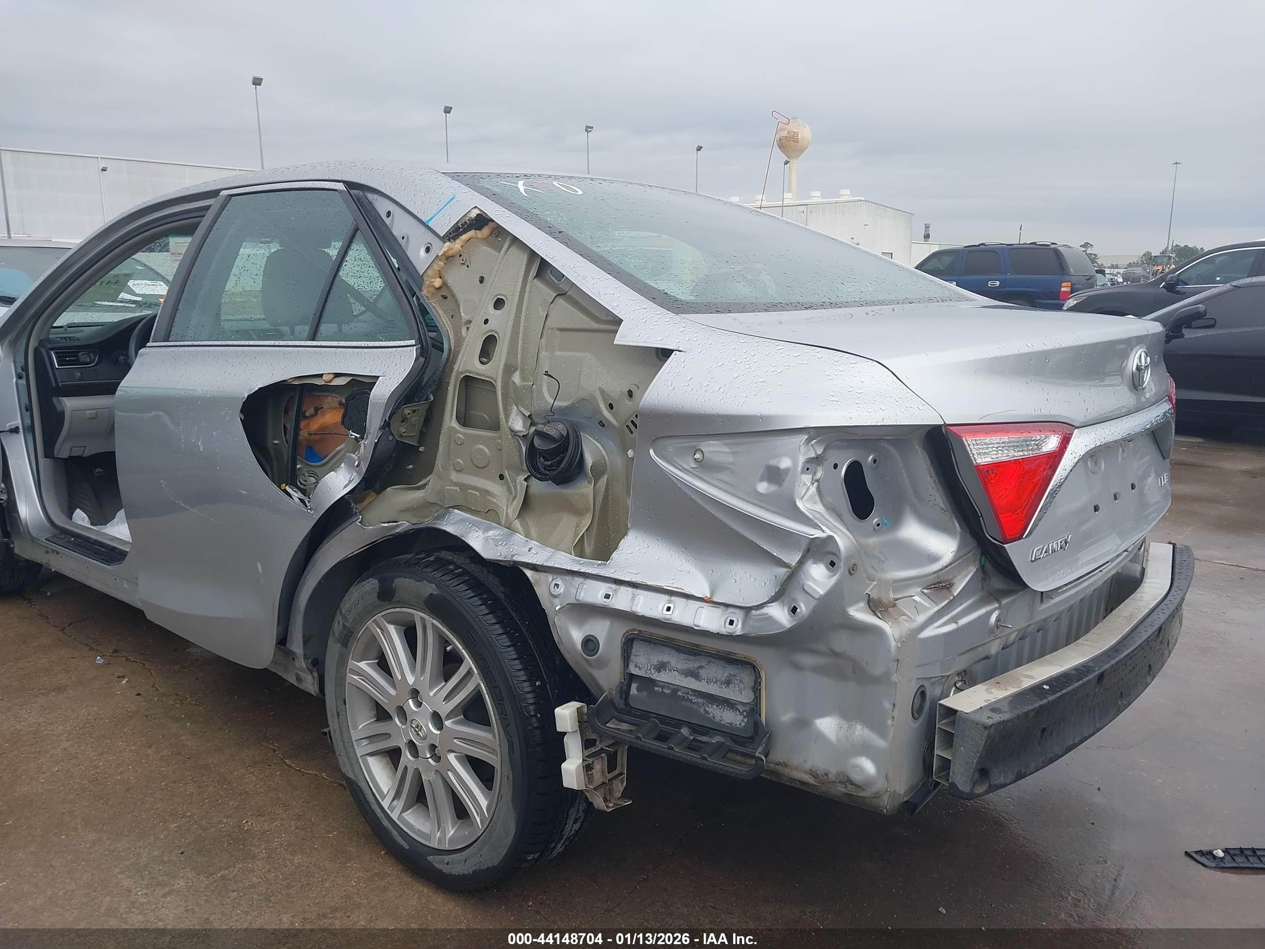 TOYOTA CAMRY image 6