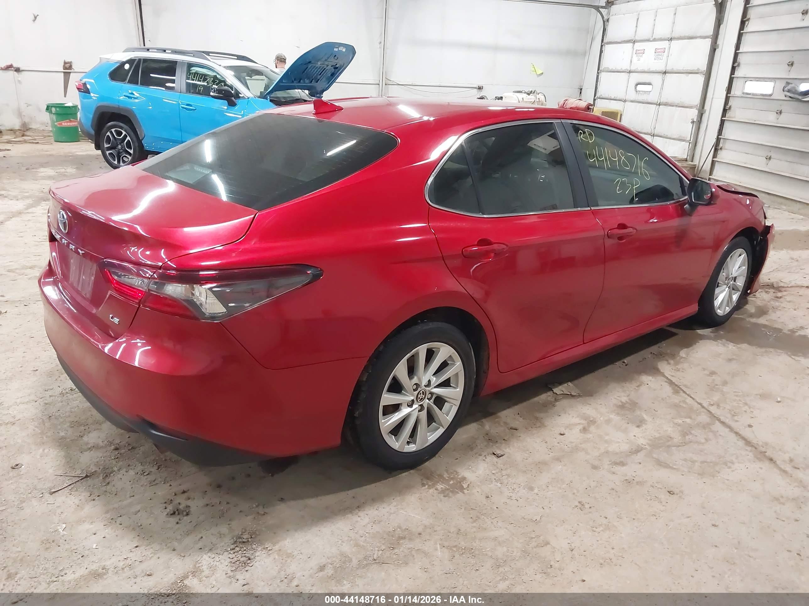TOYOTA CAMRY image 4