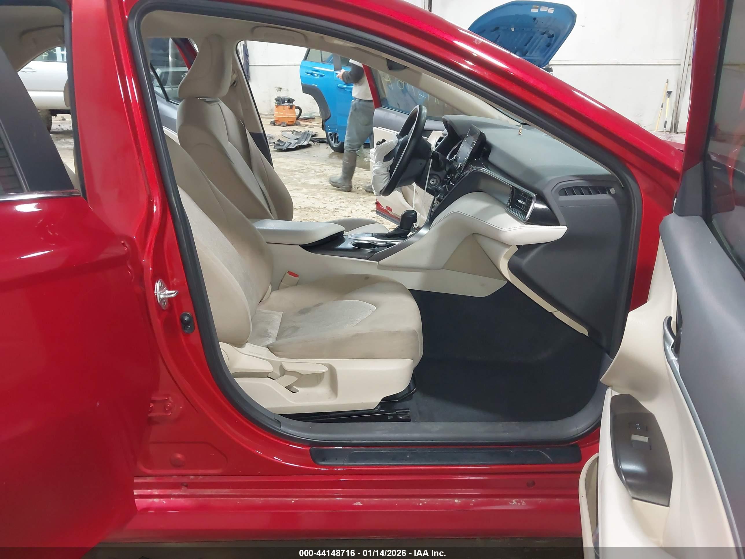 TOYOTA CAMRY image 5