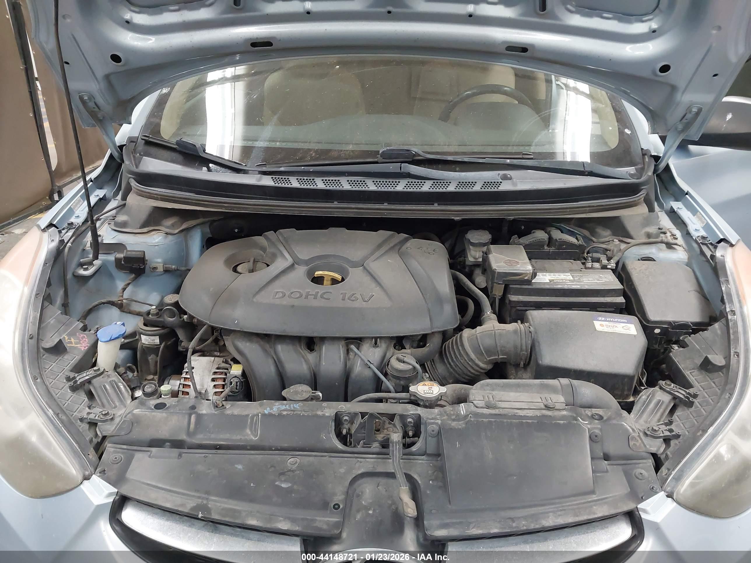 HYUNDAI ELANTRA image 10