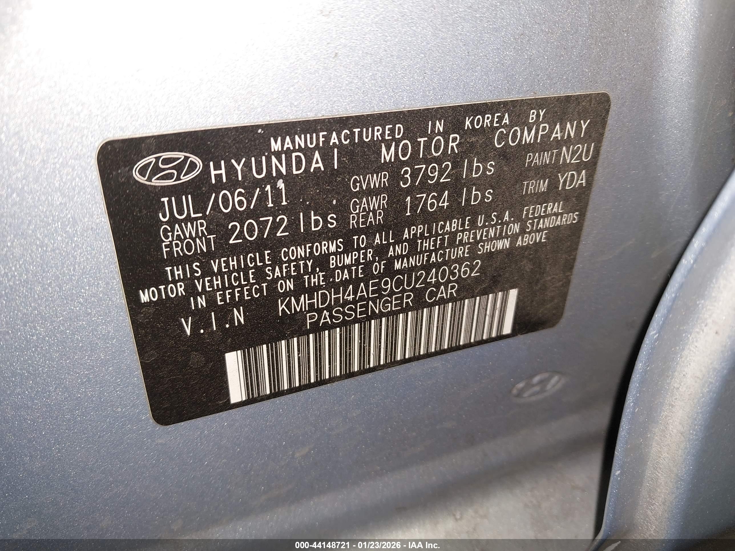 HYUNDAI ELANTRA image 9