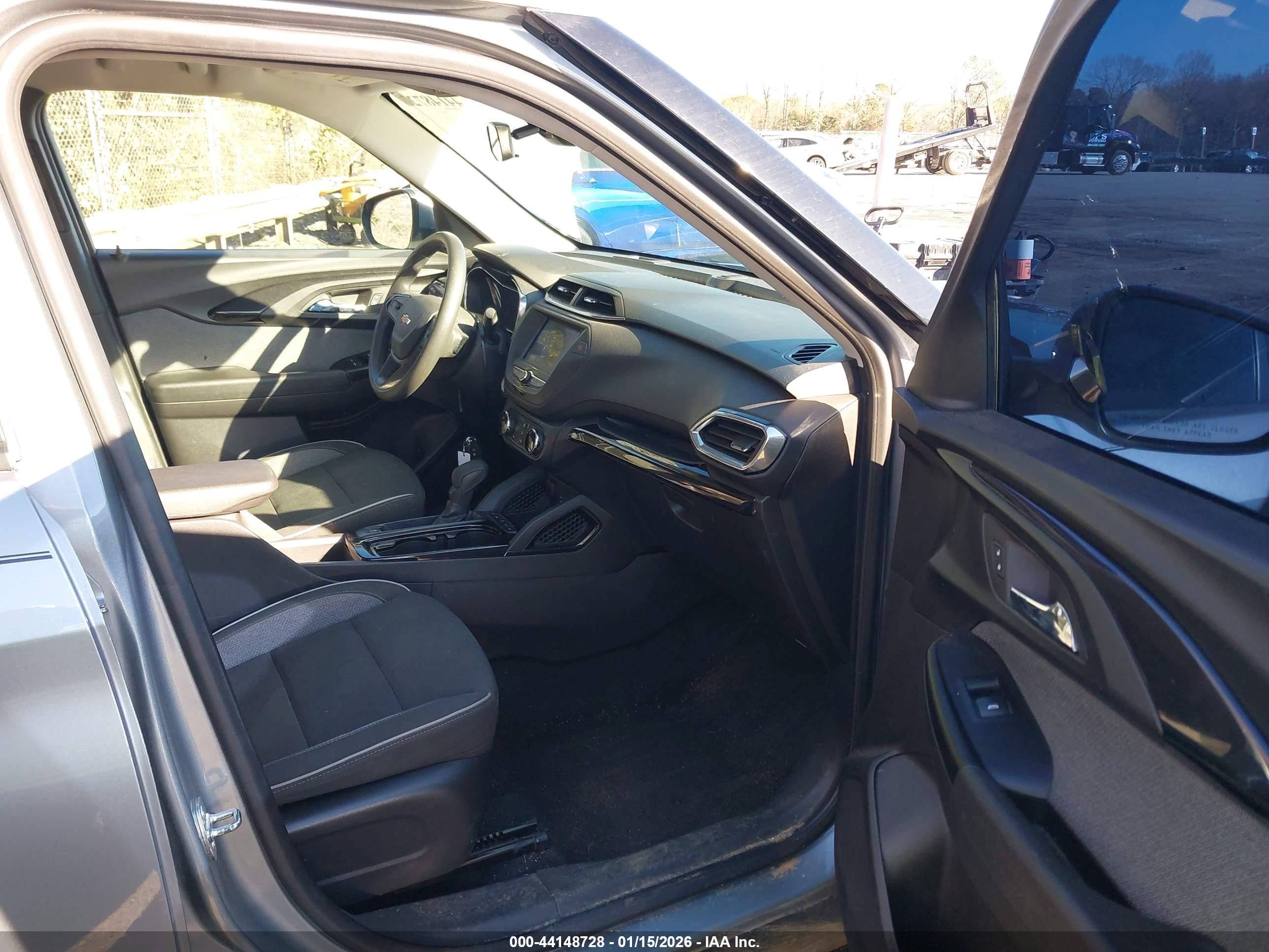 CHEVROLET TRAILBLAZER image 5