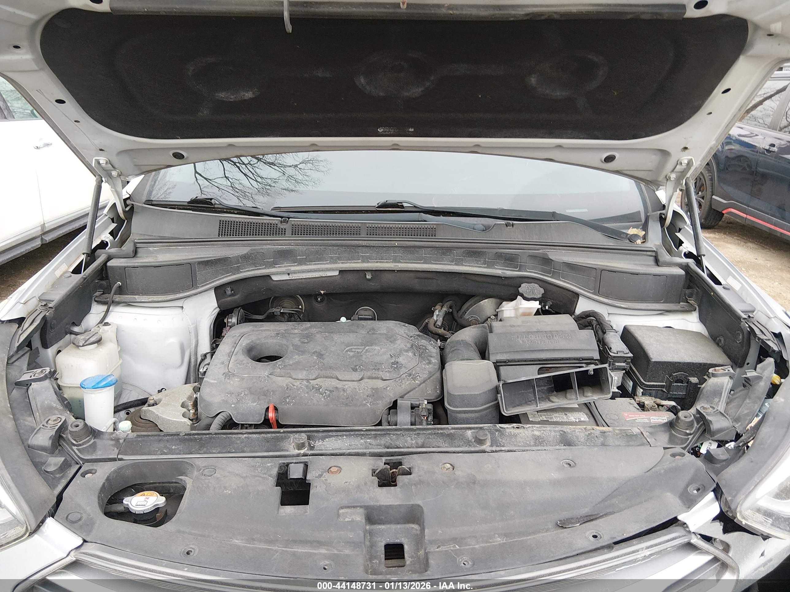 HYUNDAI SANTA image 10