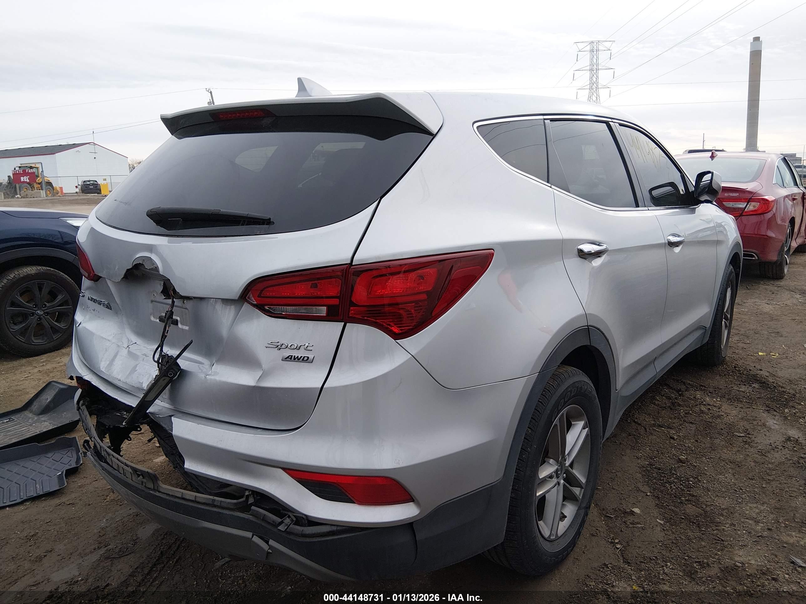 HYUNDAI SANTA image 4