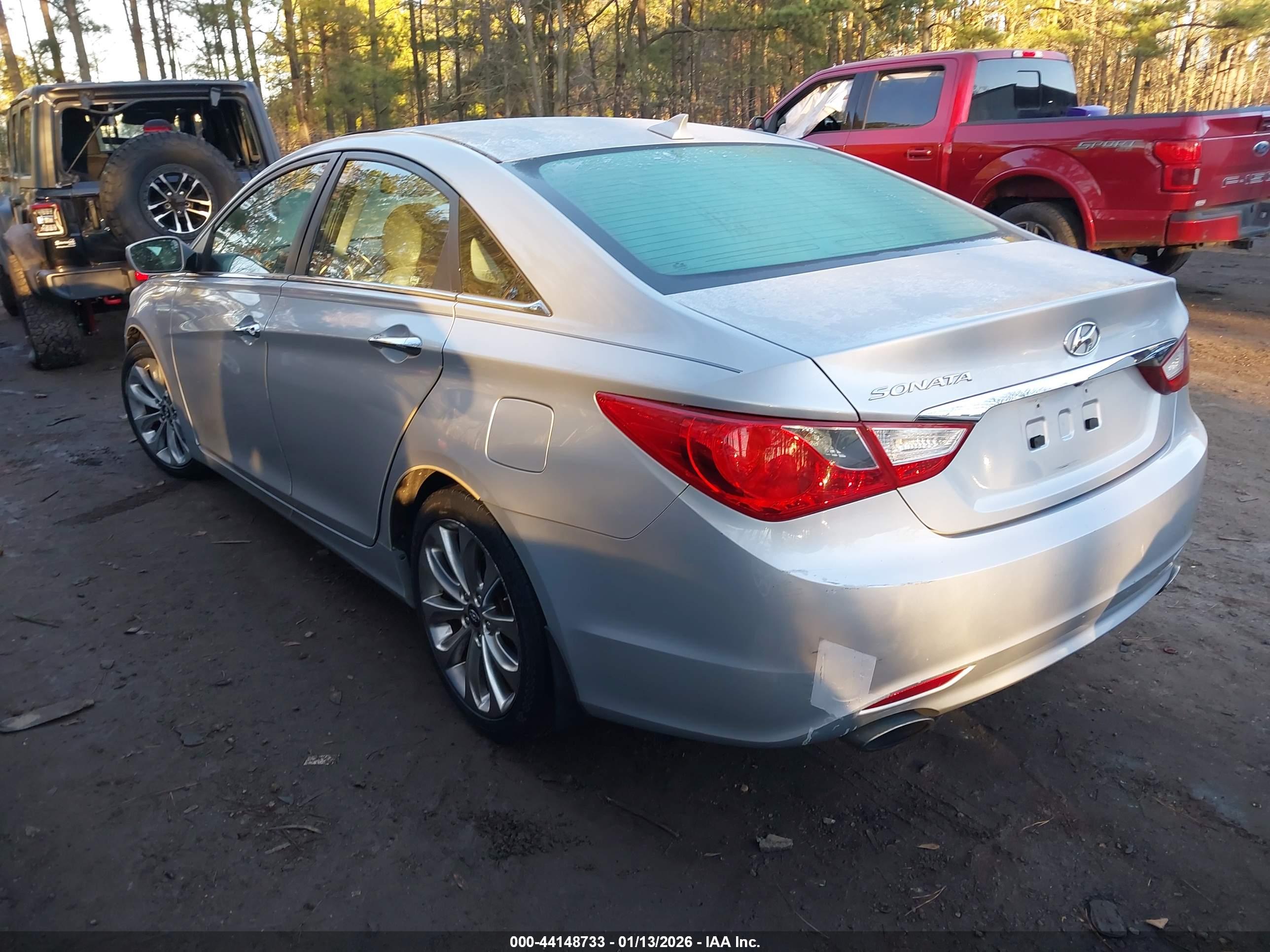 HYUNDAI SONATA image 3
