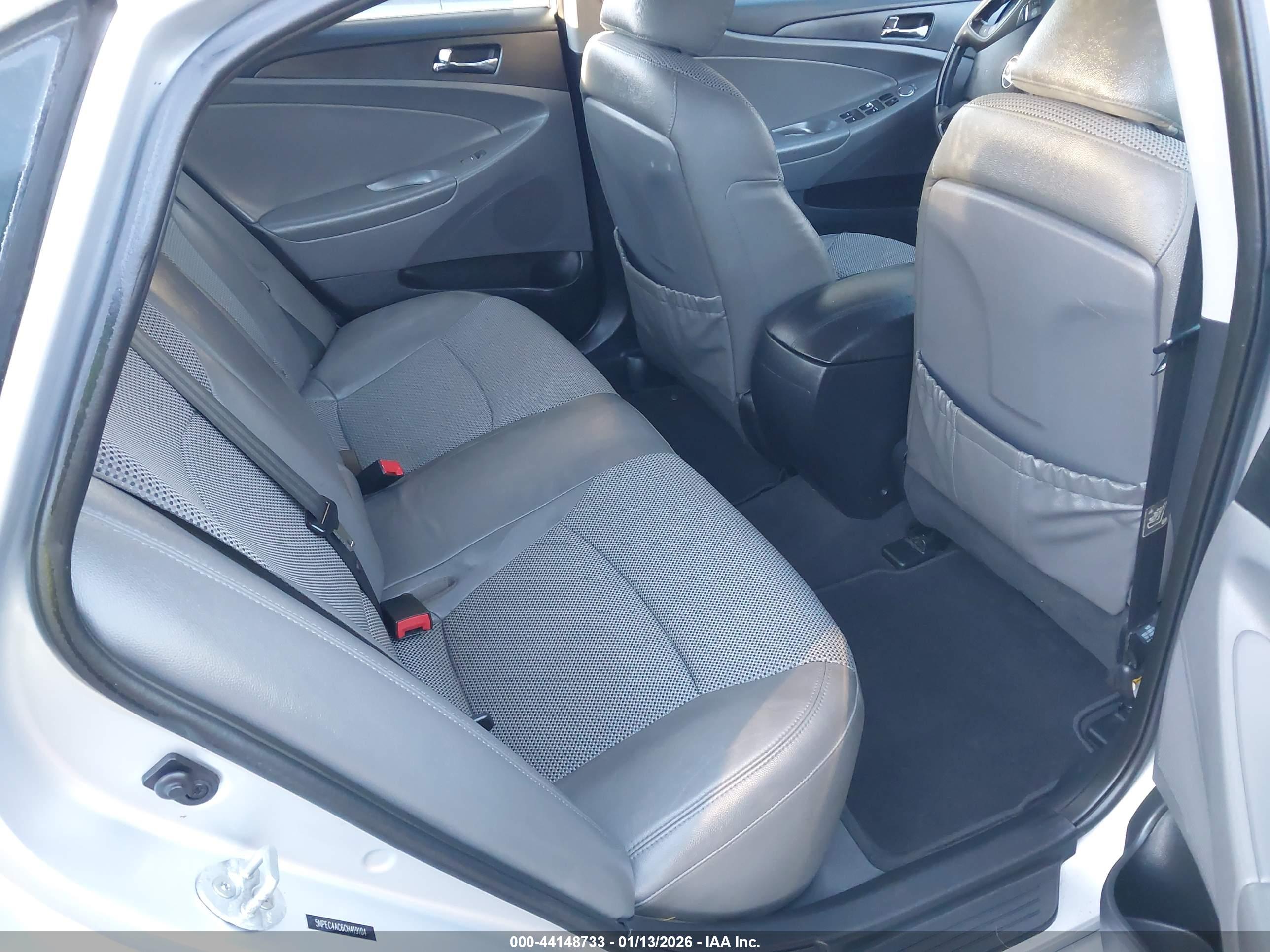 HYUNDAI SONATA image 8