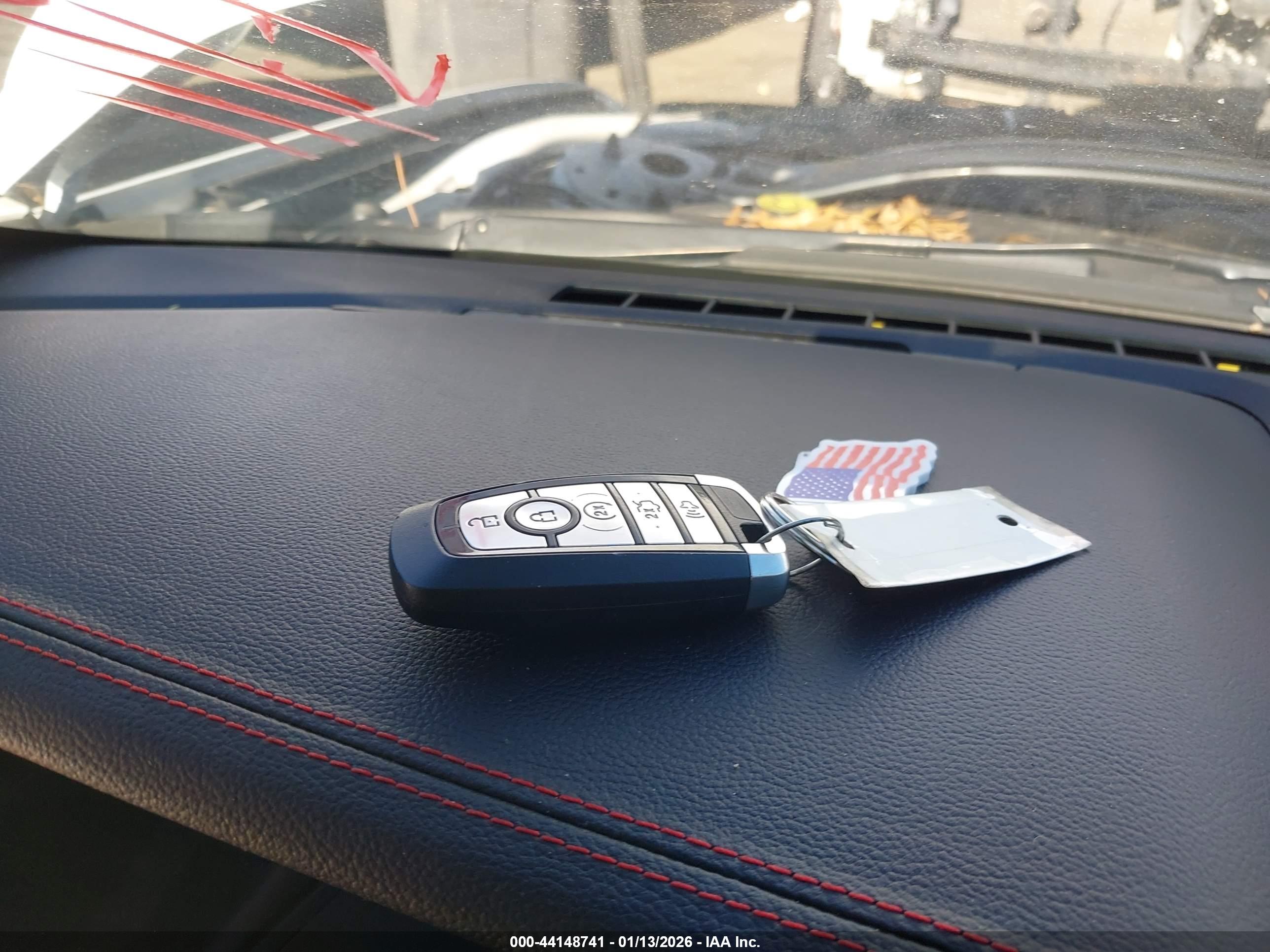 FORD MUSTANG image 11