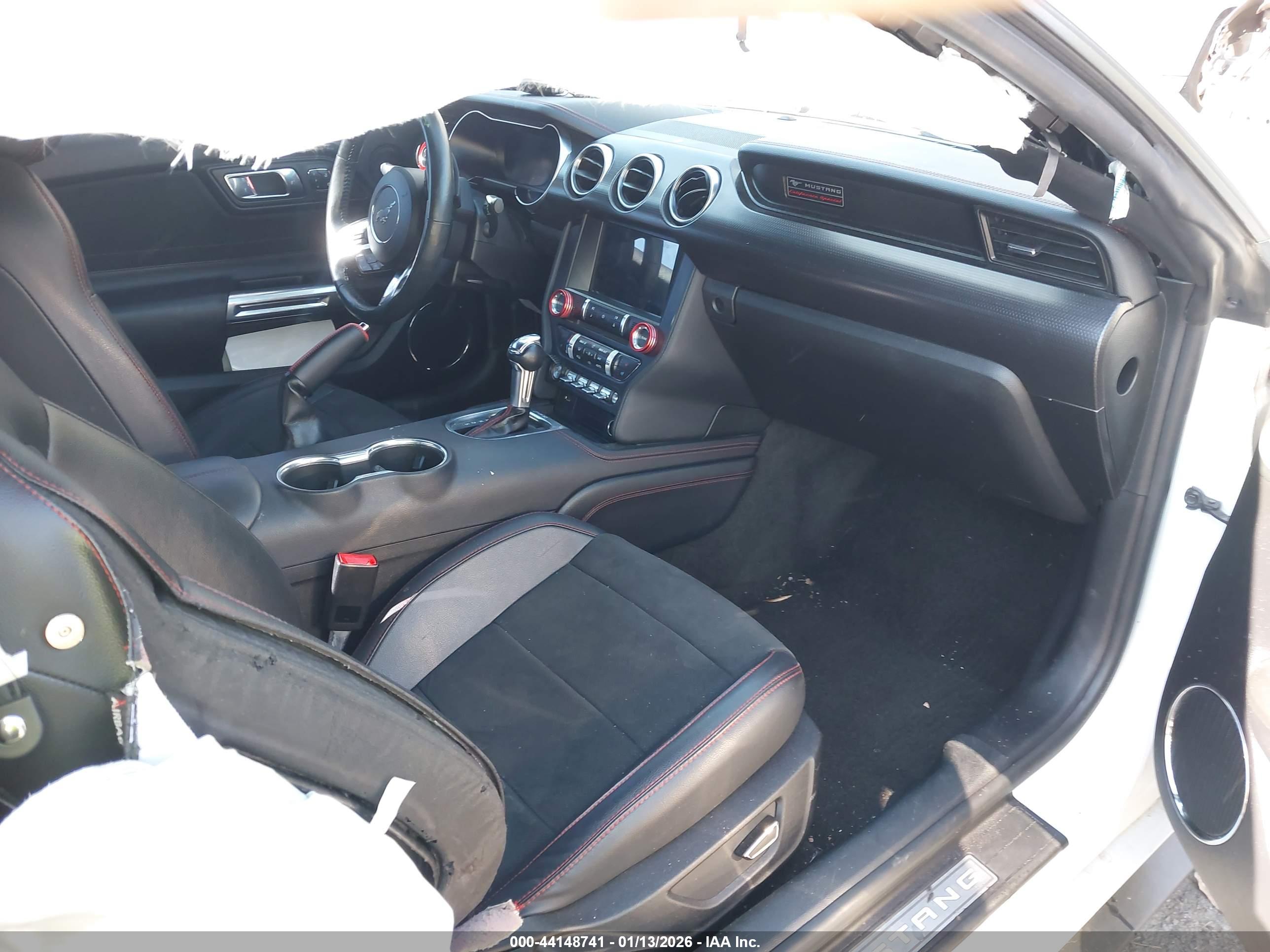 FORD MUSTANG image 5