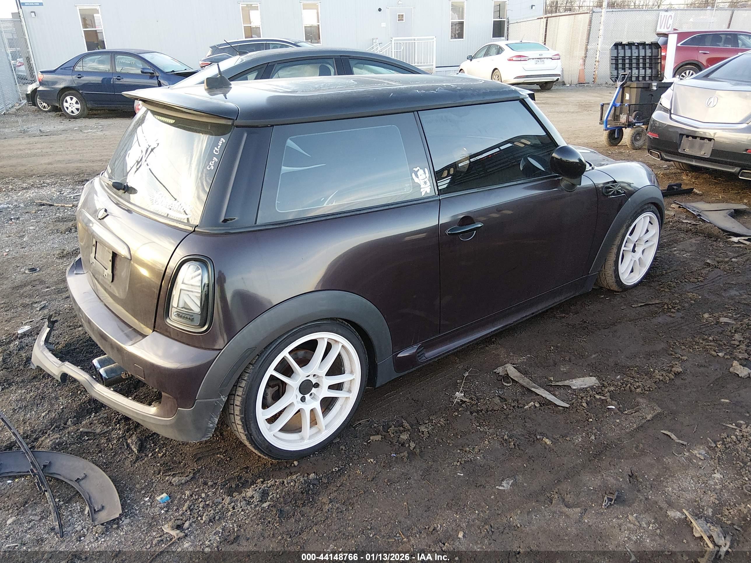 MINI COOPER image 4