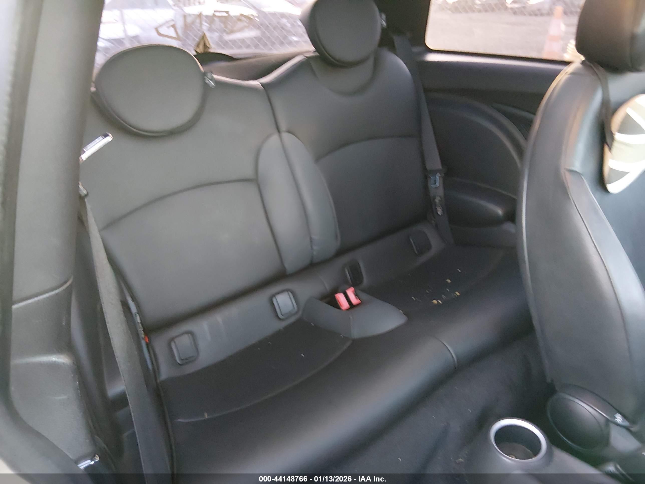 MINI COOPER image 8