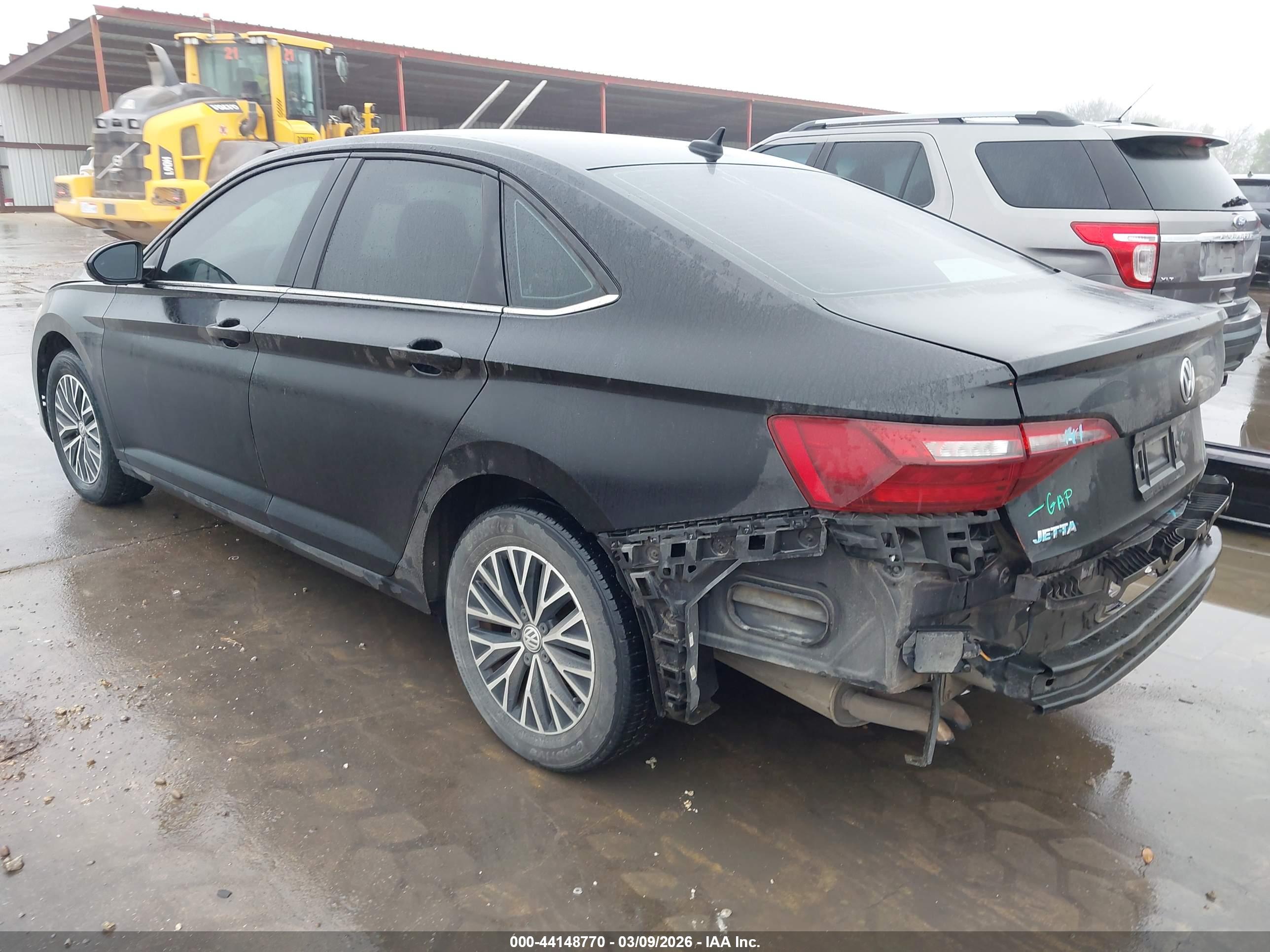 VOLKSWAGEN JETTA image 3