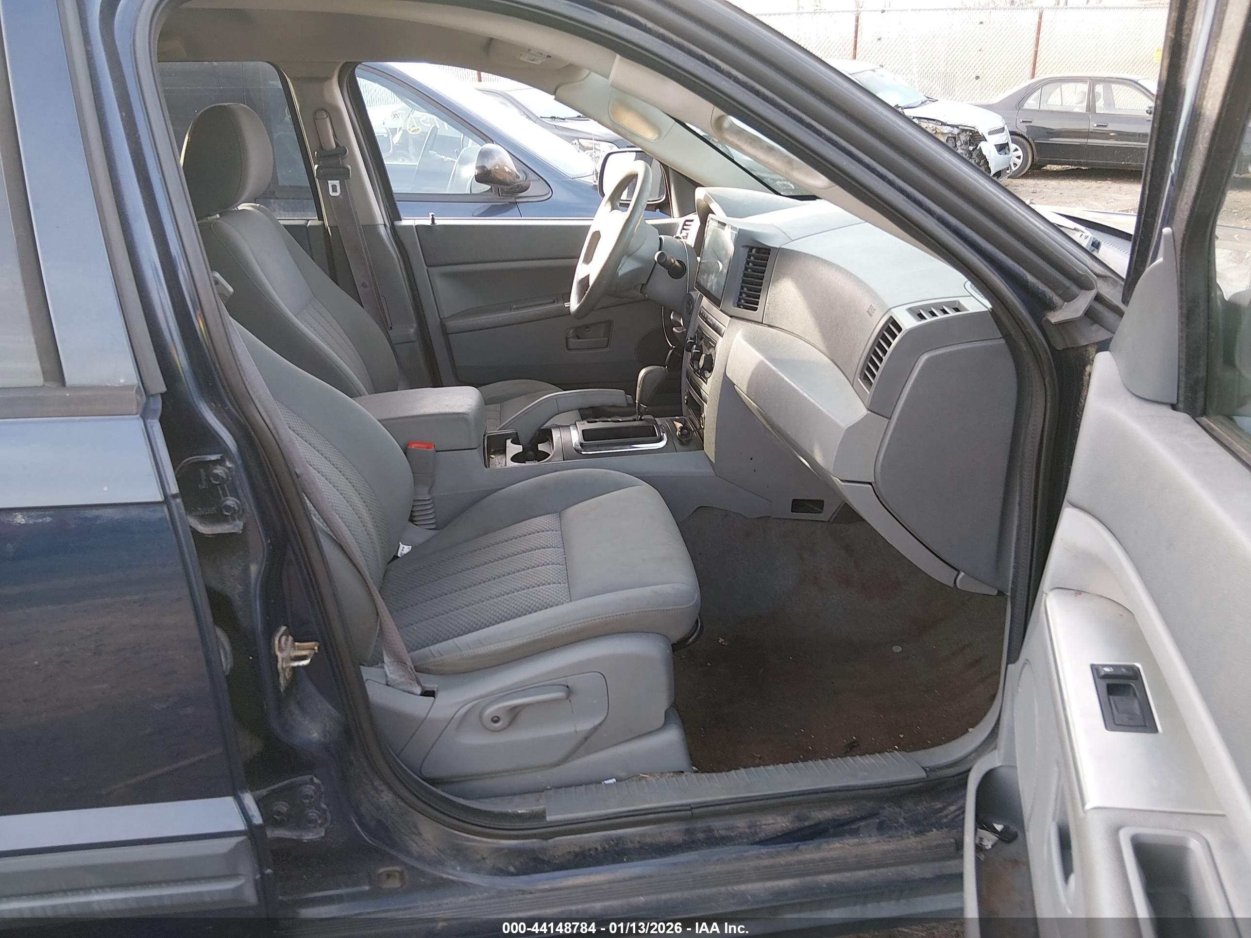 JEEP GRAND image 5