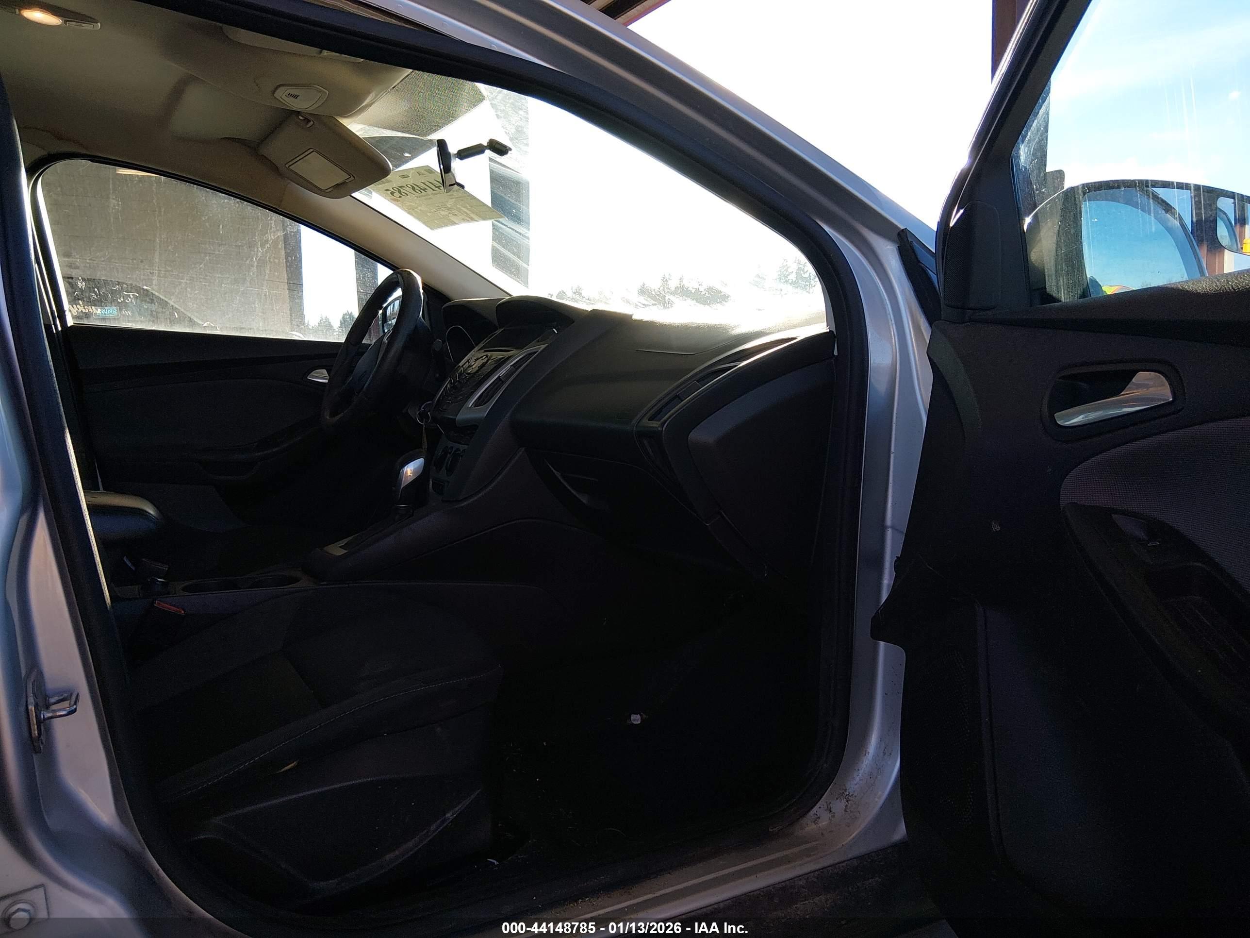 FORD FOCUS image 5