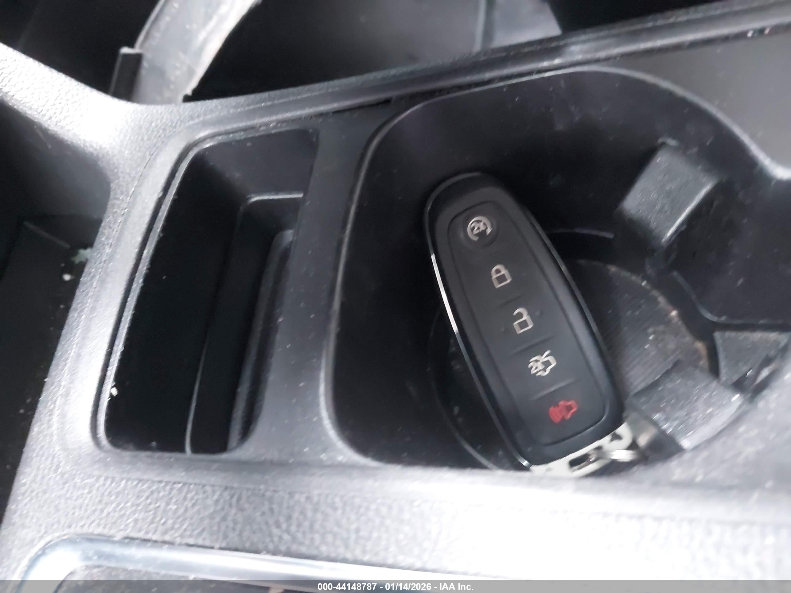 FORD ESCAPE image 11