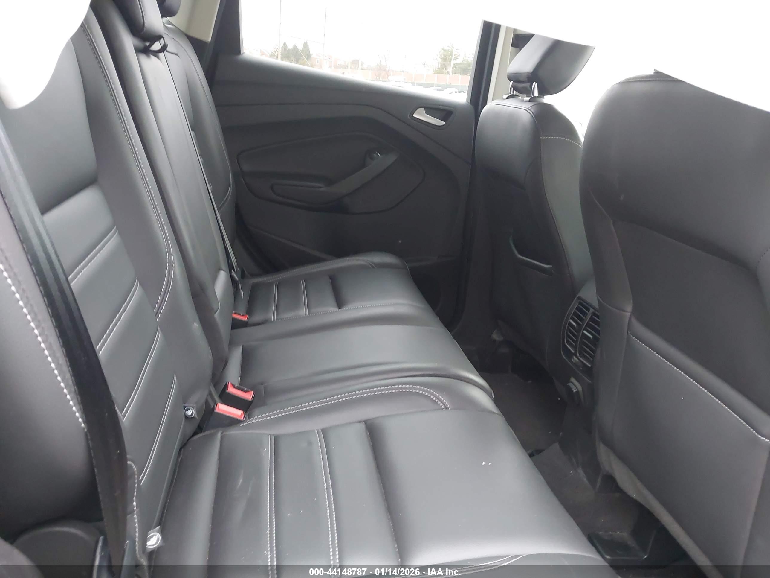 FORD ESCAPE image 8