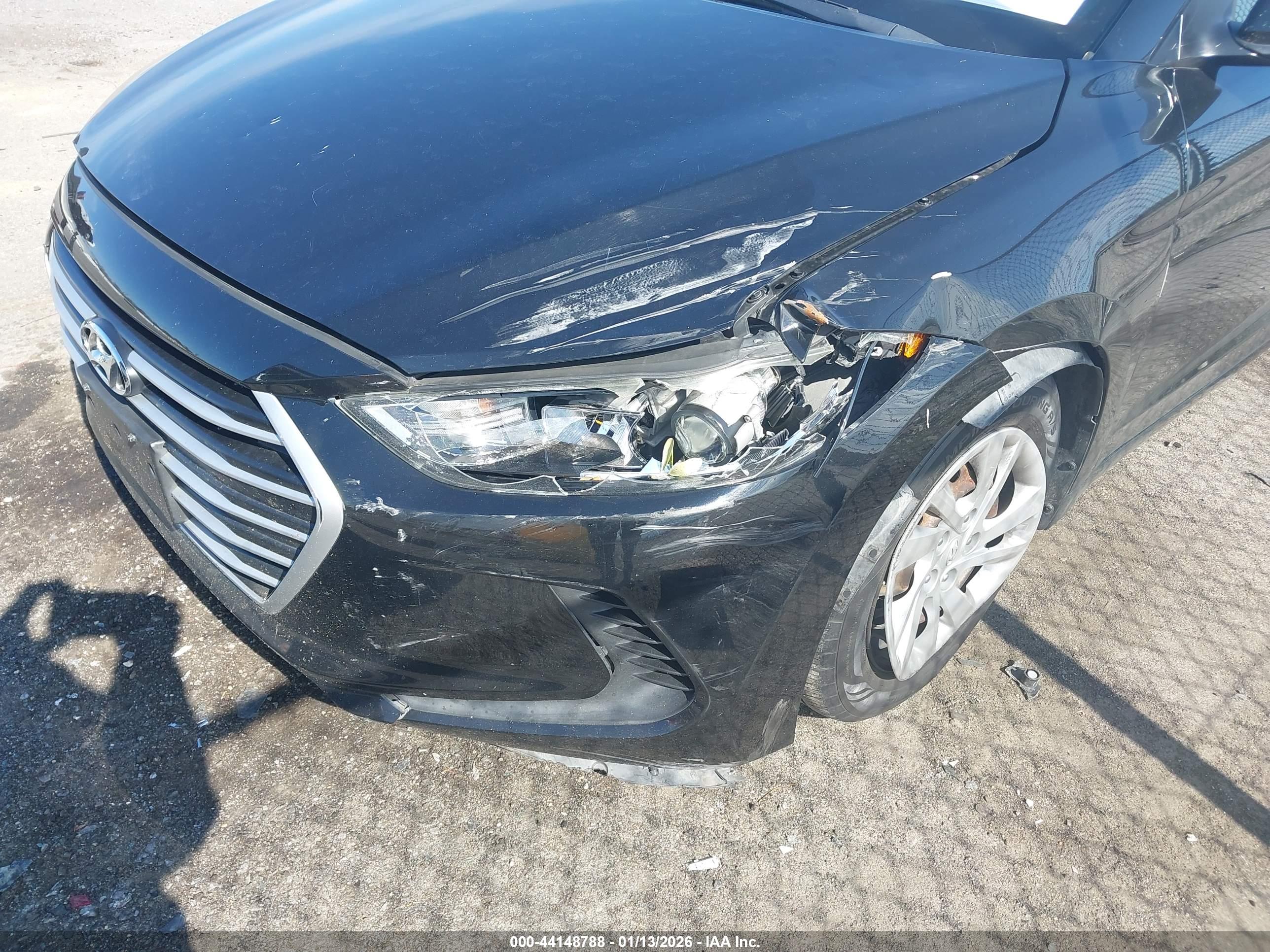 HYUNDAI ELANTRA image 6